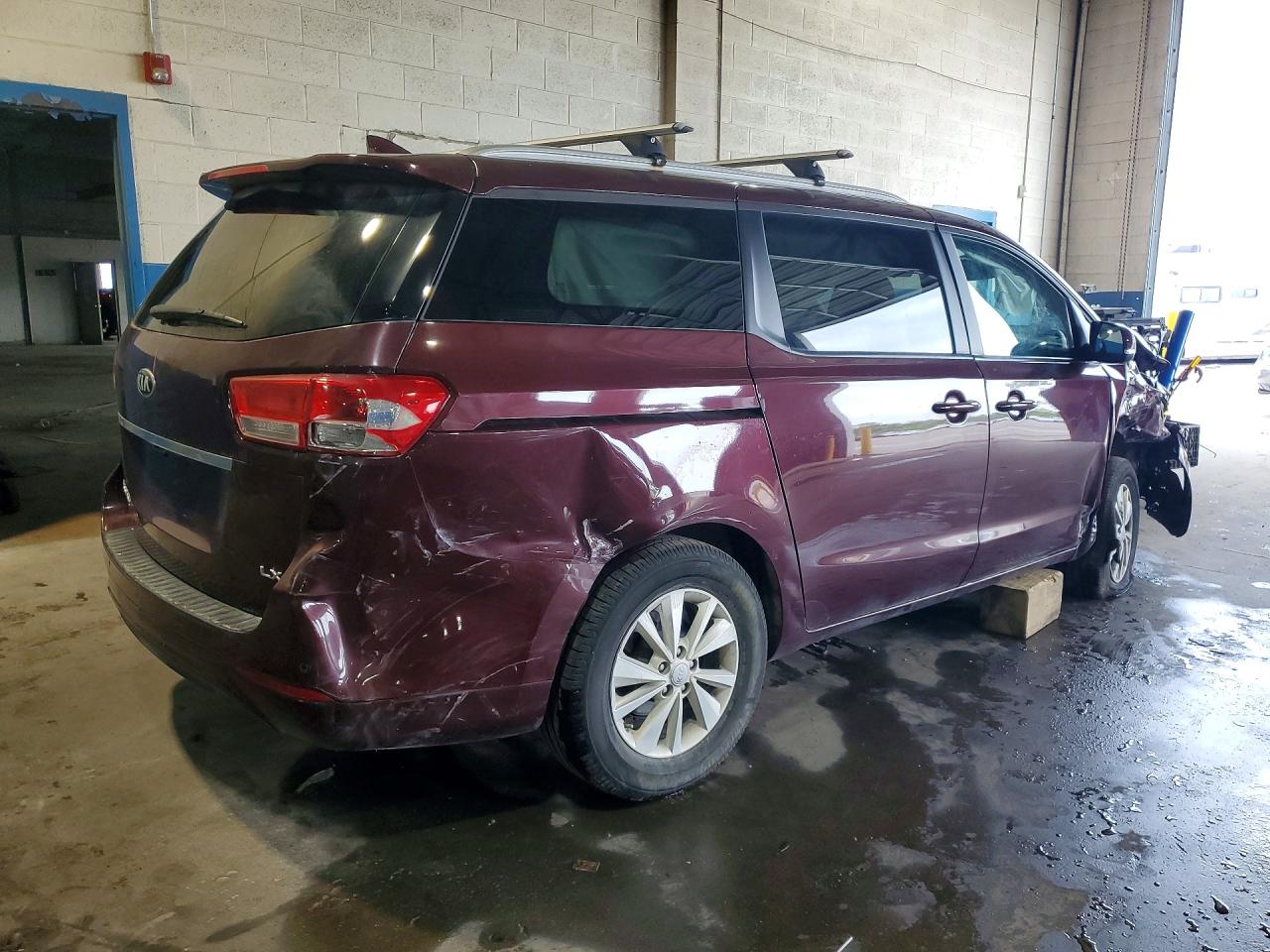 2017 Kia Sedona Lx Burgundy vin: KNDMB5C12H6315422