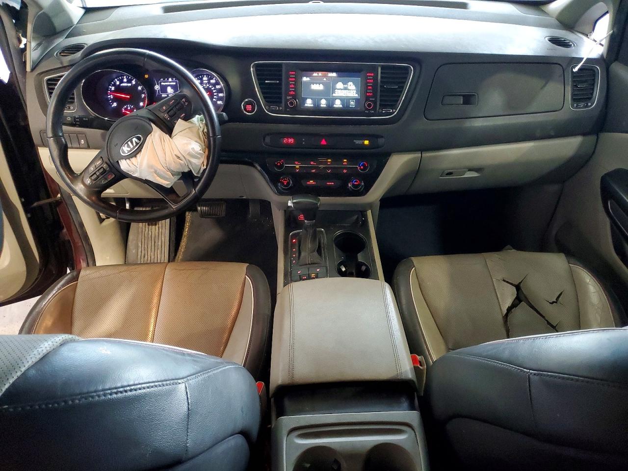 2017 Kia Sedona Lx Burgundy vin: KNDMB5C12H6315422
