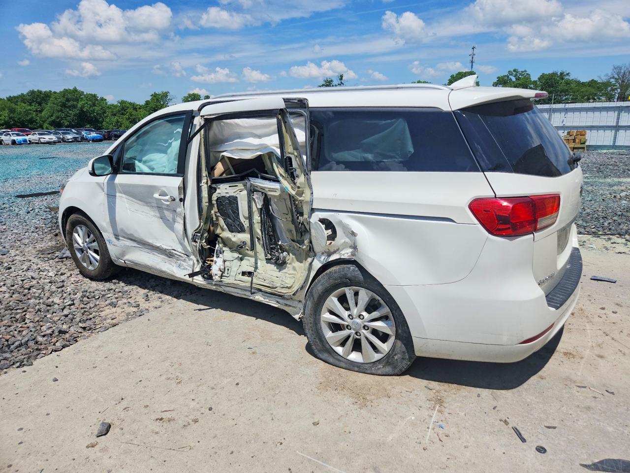 2015 Kia Sedona Lx White vin: KNDMB5C13F6041368