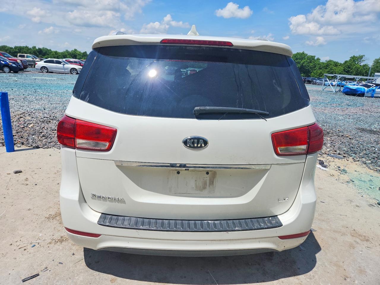 2015 Kia Sedona Lx White vin: KNDMB5C13F6041368