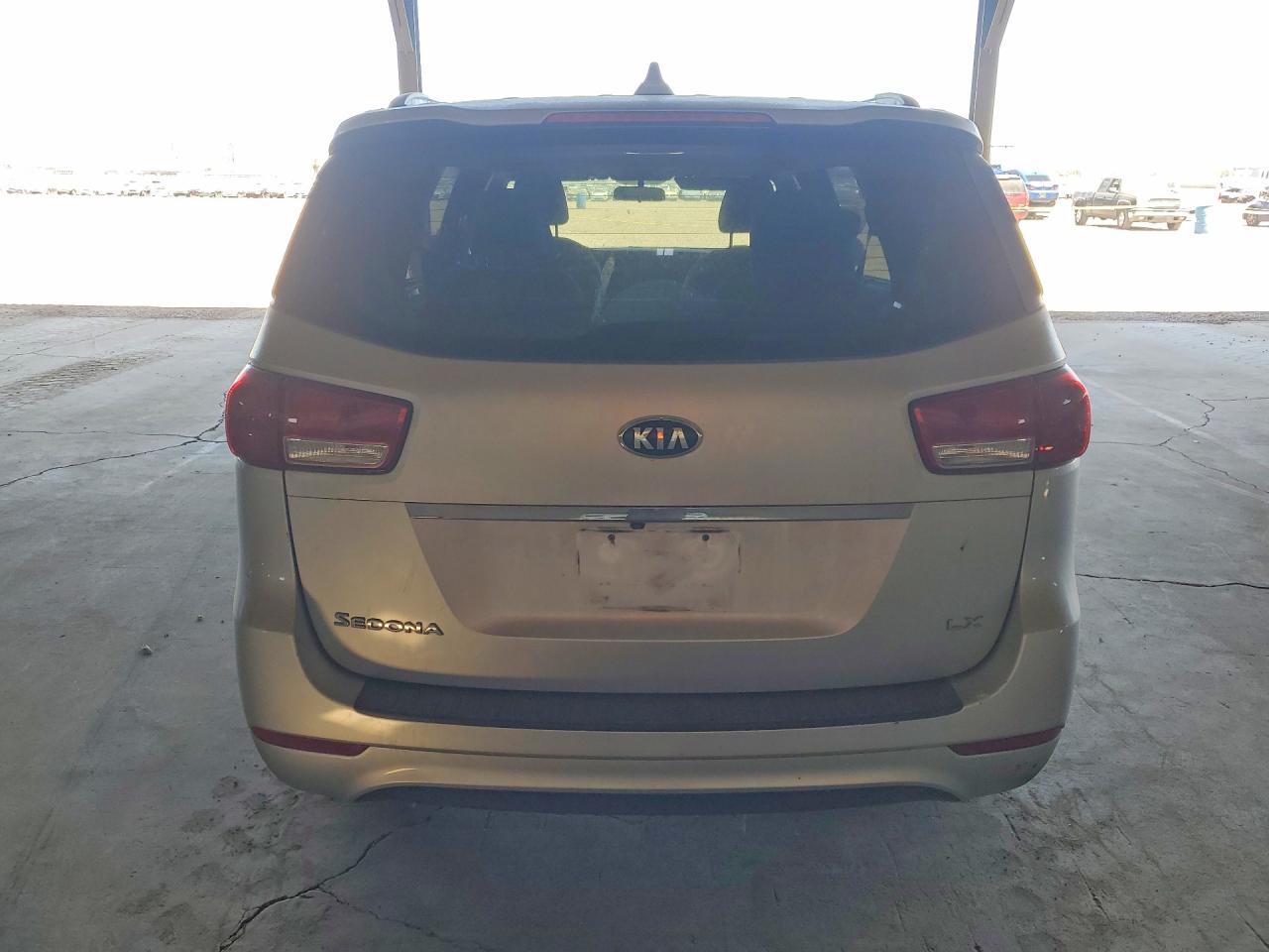 2015 Kia Sedona Lx Silver vin: KNDMB5C13F6073687