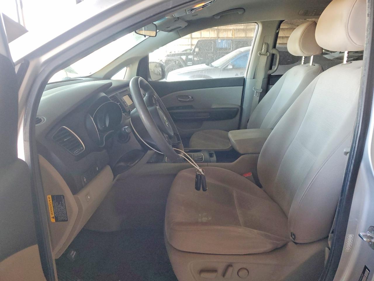2015 Kia Sedona Lx Silver vin: KNDMB5C13F6073687