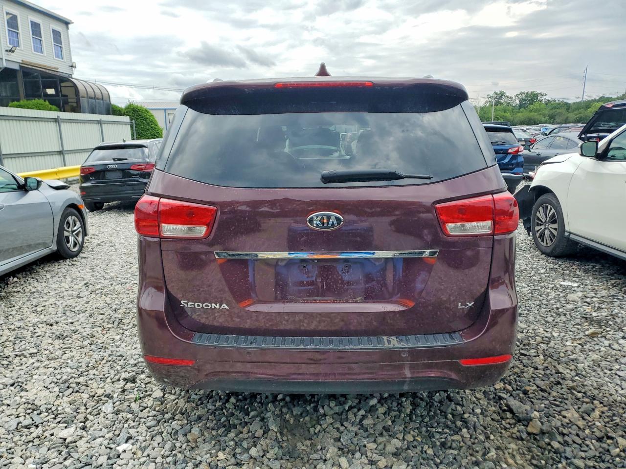 2015 Kia Sedona Lx Бордовый vin: KNDMB5C14F6019119