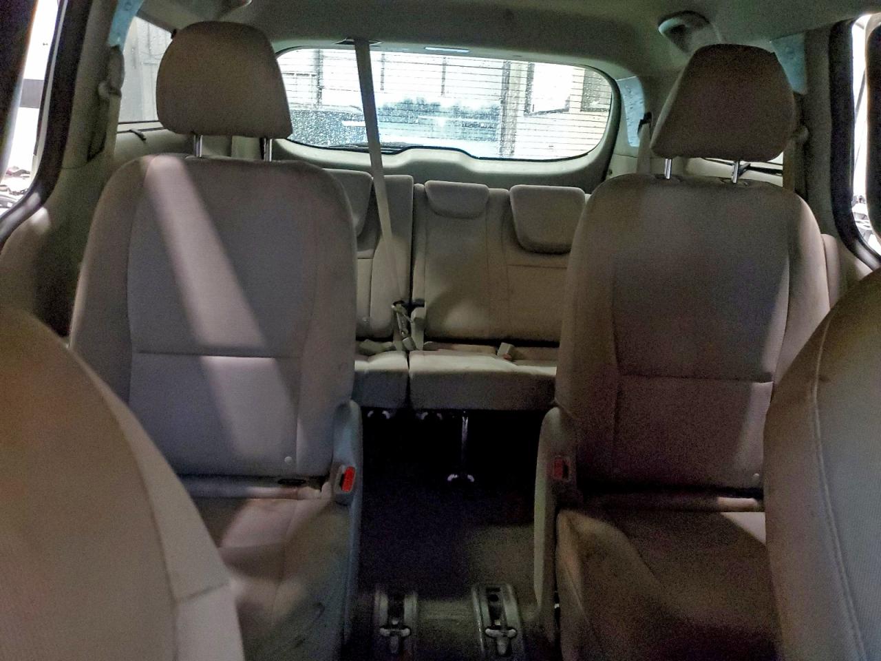 2015 Kia Sedona Lx White vin: KNDMB5C14F6033795