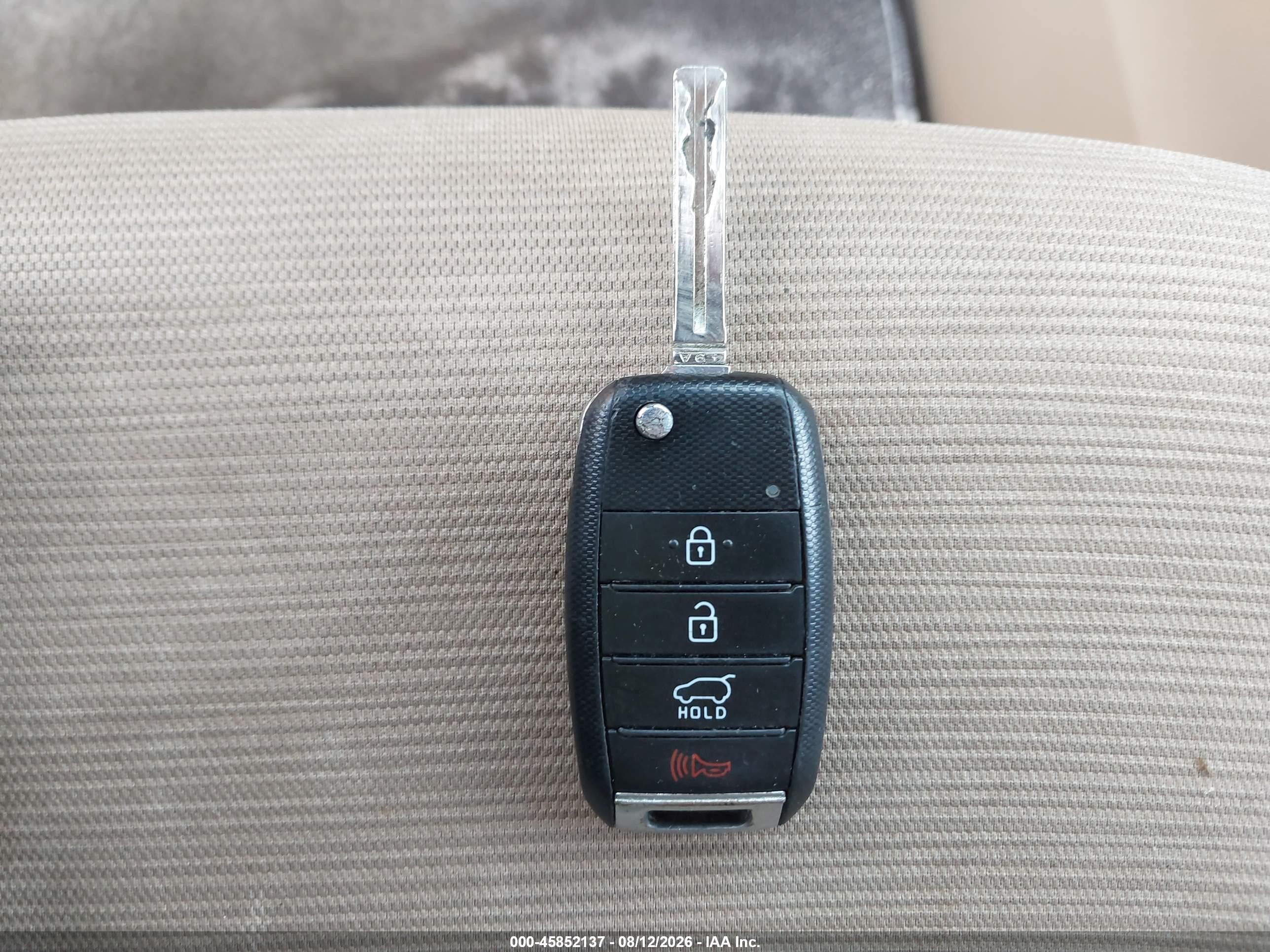 2015 Kia Sedona Lx White vin: KNDMB5C14F6057837