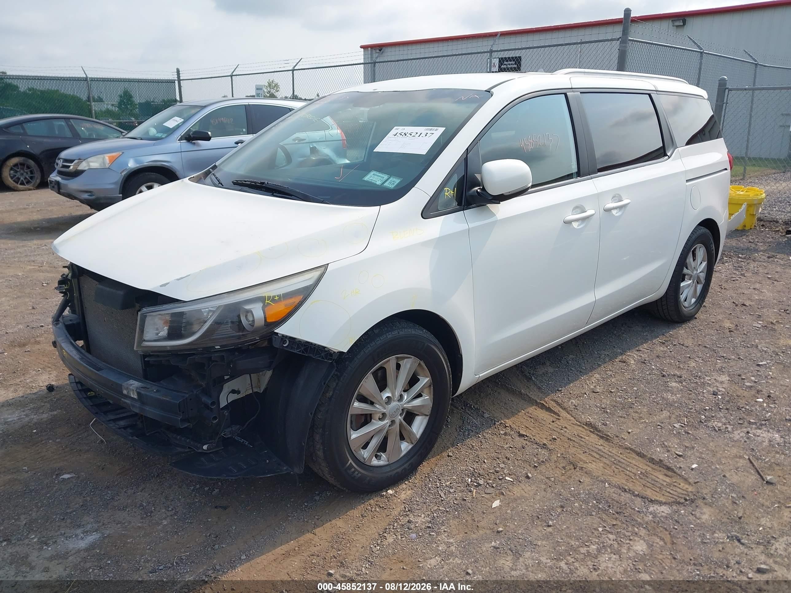 2015 Kia Sedona Lx White vin: KNDMB5C14F6057837