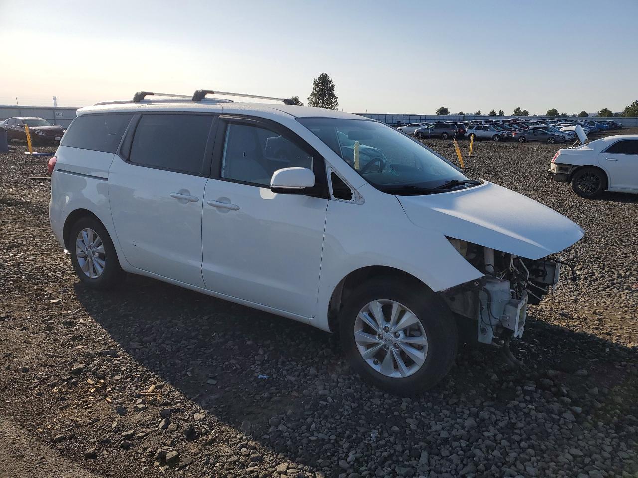 2015 Kia Sedona Lx White vin: KNDMB5C14F6066053