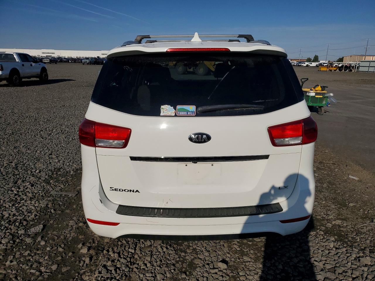 2015 Kia Sedona Lx White vin: KNDMB5C14F6066053