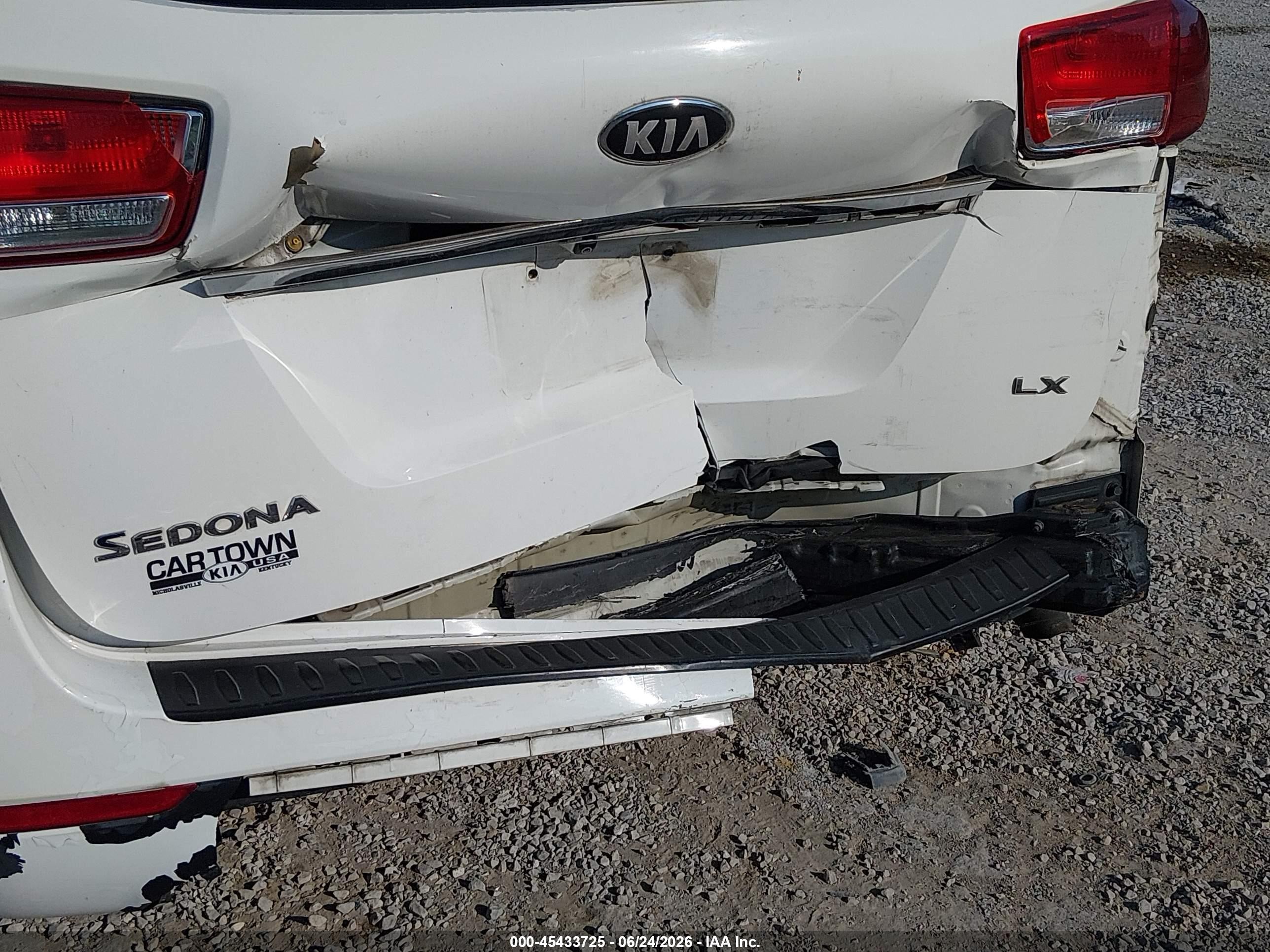 2015 Kia Sedona Lx White vin: KNDMB5C14F6076310