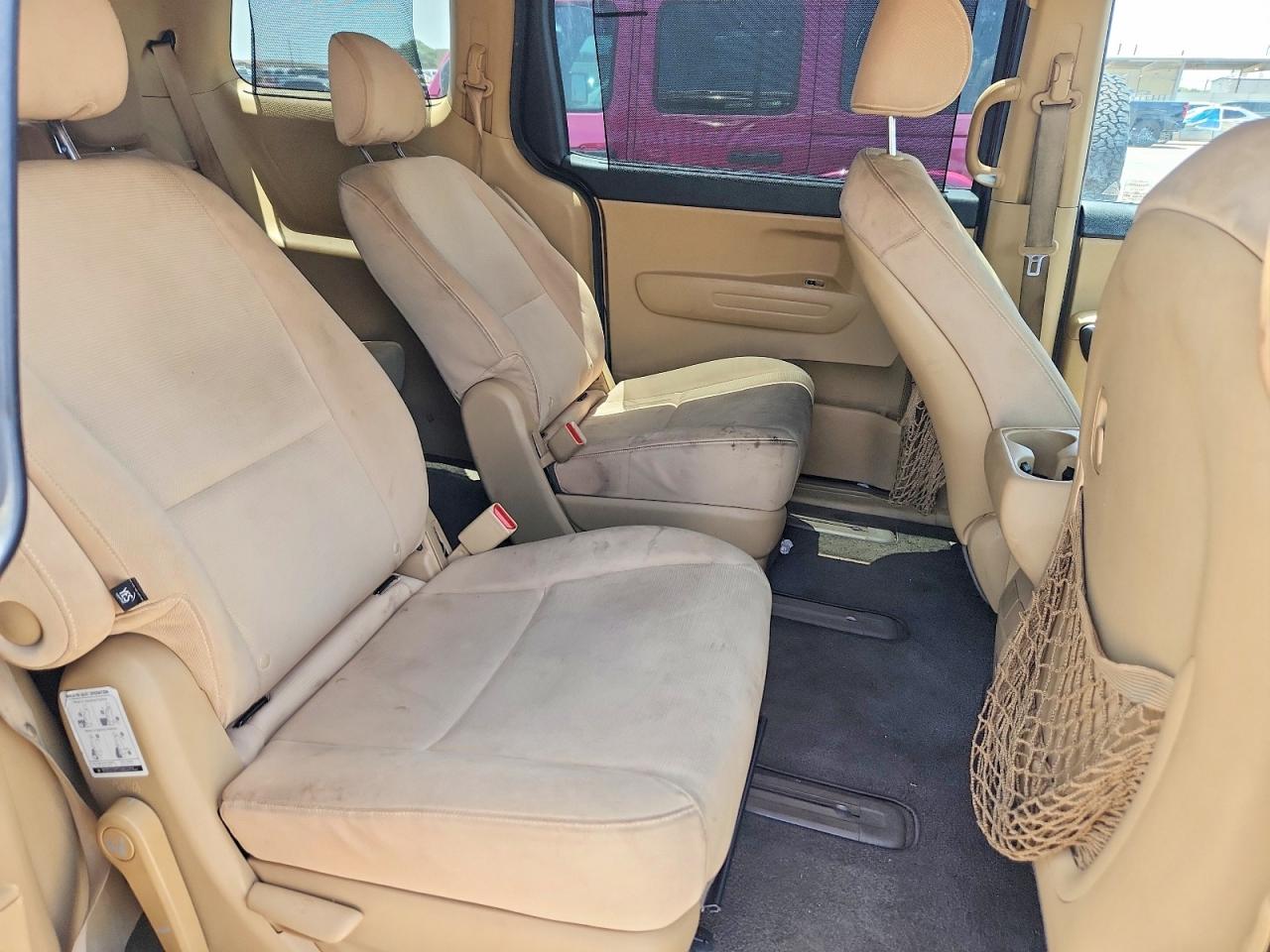 2015 Kia Sedona Lx Burgundy vin: KNDMB5C15F6028962