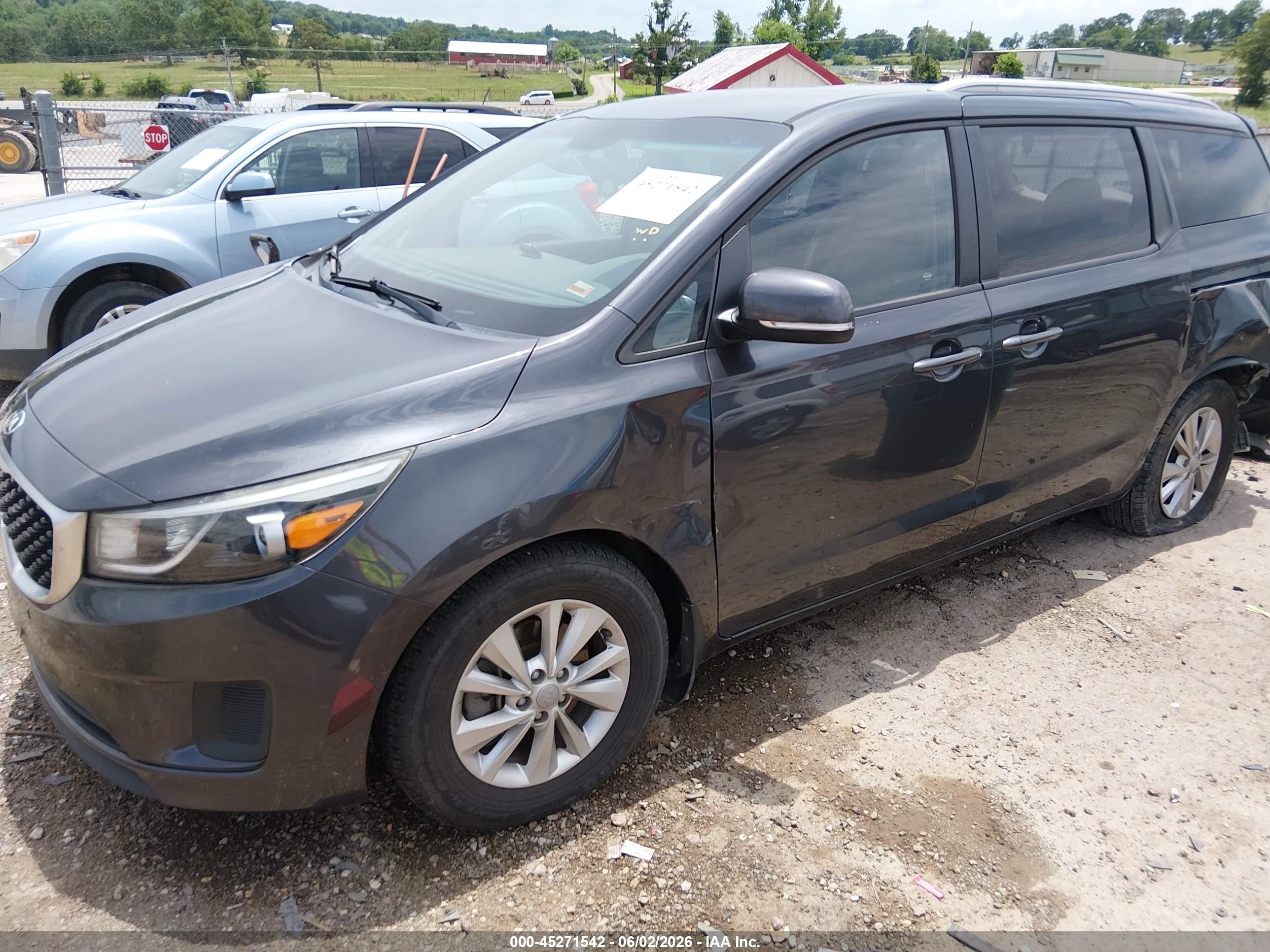 2015 Kia Sedona Lx Gray vin: KNDMB5C15F6071925