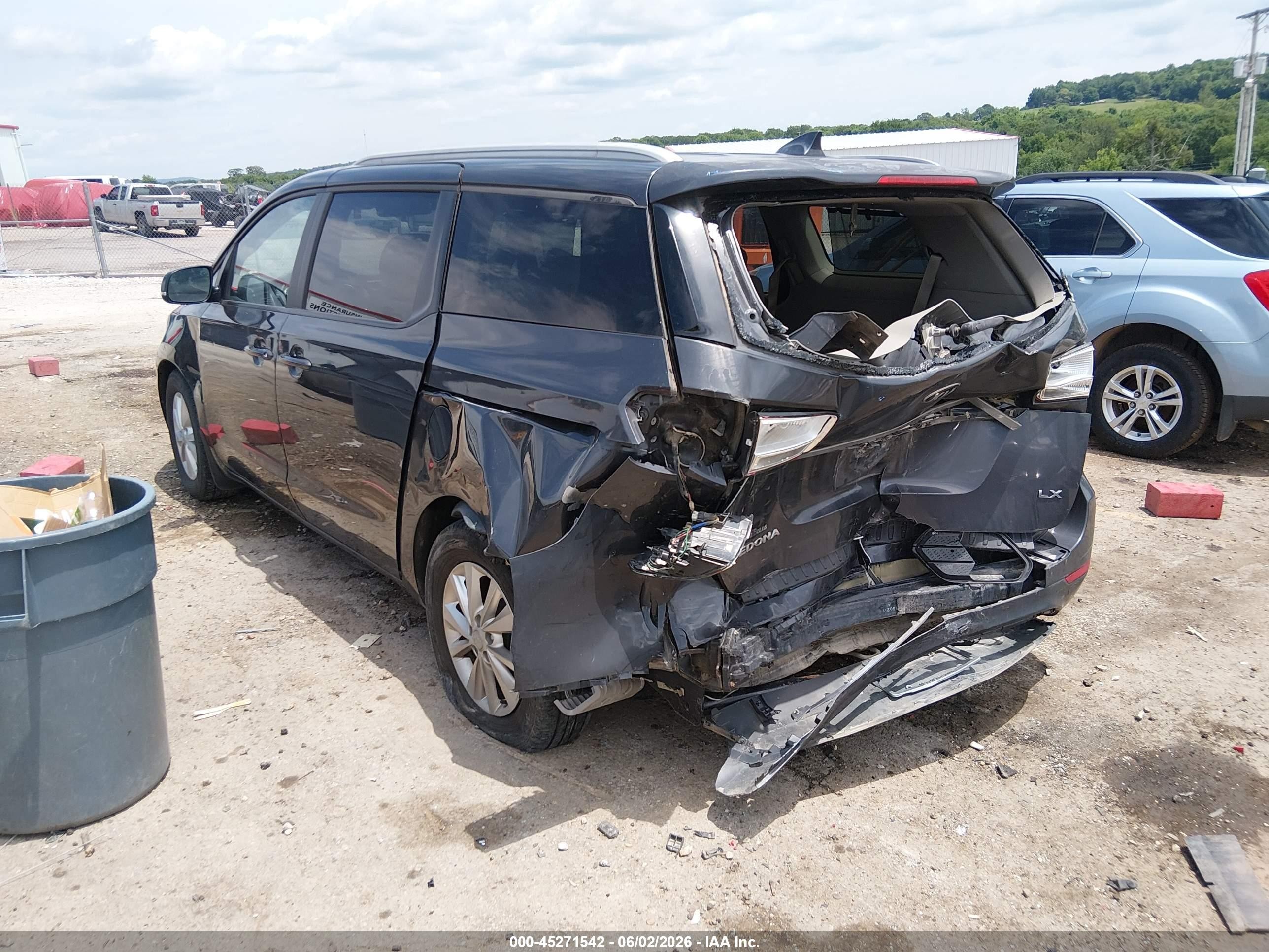 2015 Kia Sedona Lx Gray vin: KNDMB5C15F6071925