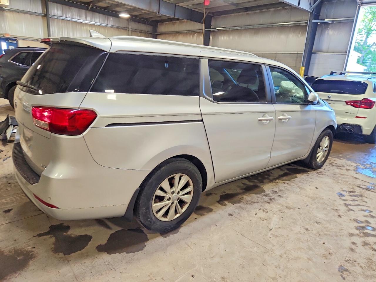 2016 Kia Sedona Lx Кремовый vin: KNDMB5C15G6162937