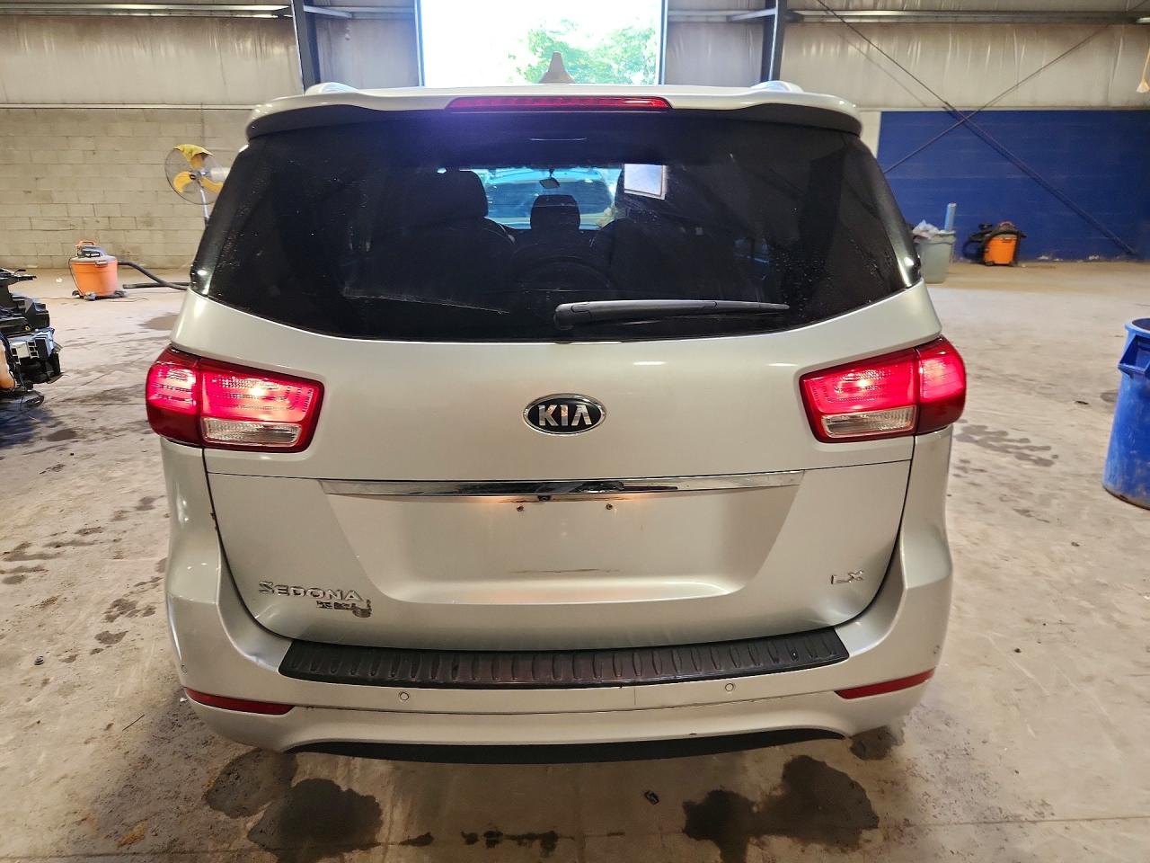 2016 Kia Sedona Lx Кремовый vin: KNDMB5C15G6162937