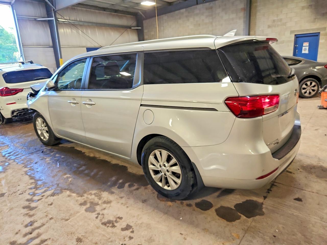 2016 Kia Sedona Lx Кремовый vin: KNDMB5C15G6162937