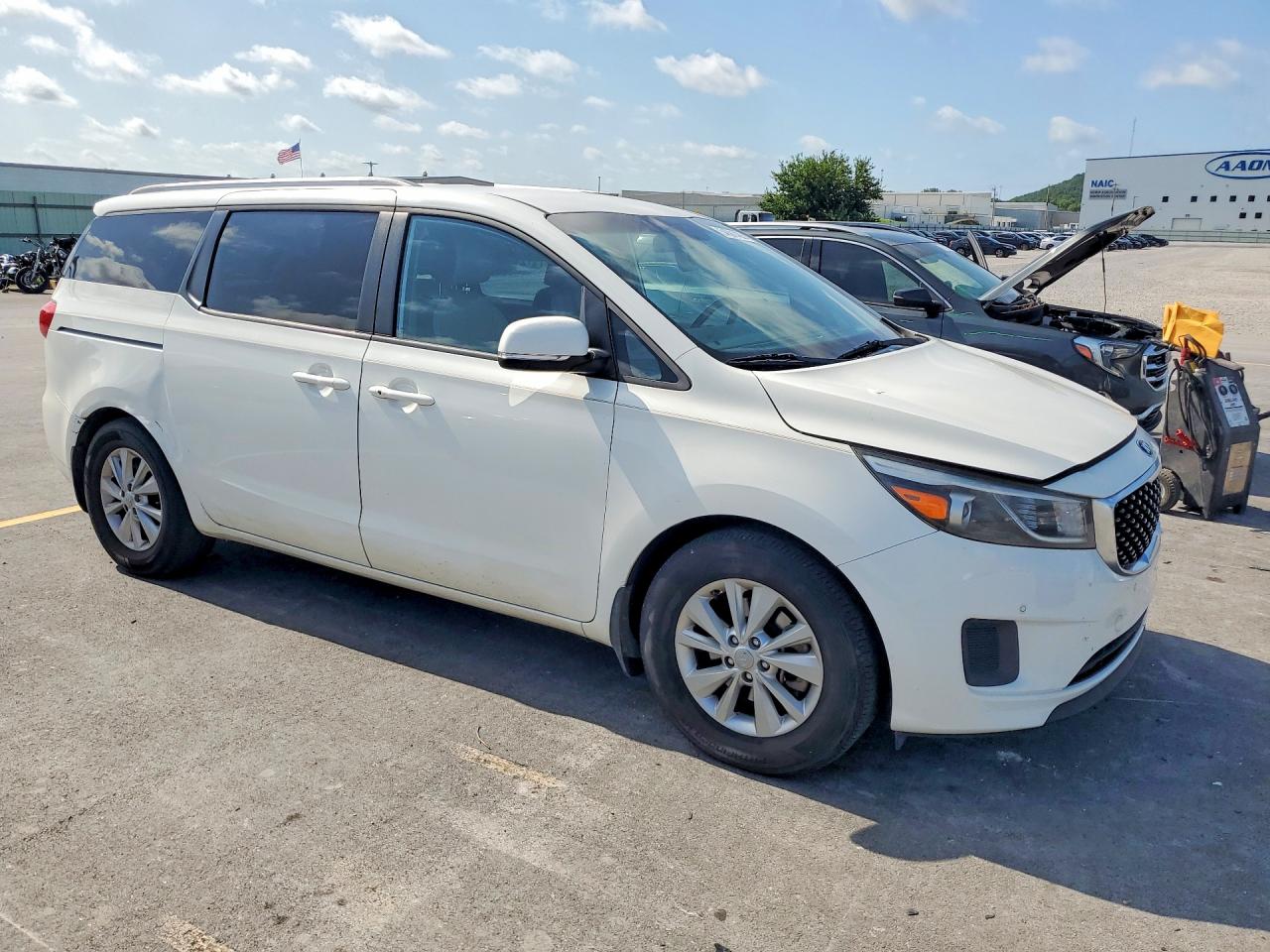 2016 Kia Sedona Lx White vin: KNDMB5C15G6217239