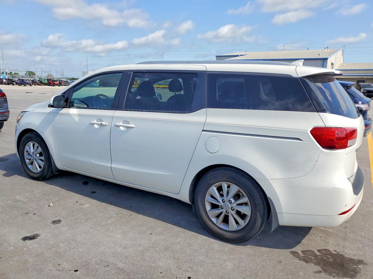2016 Kia Sedona Lx White vin: KNDMB5C15G6217239