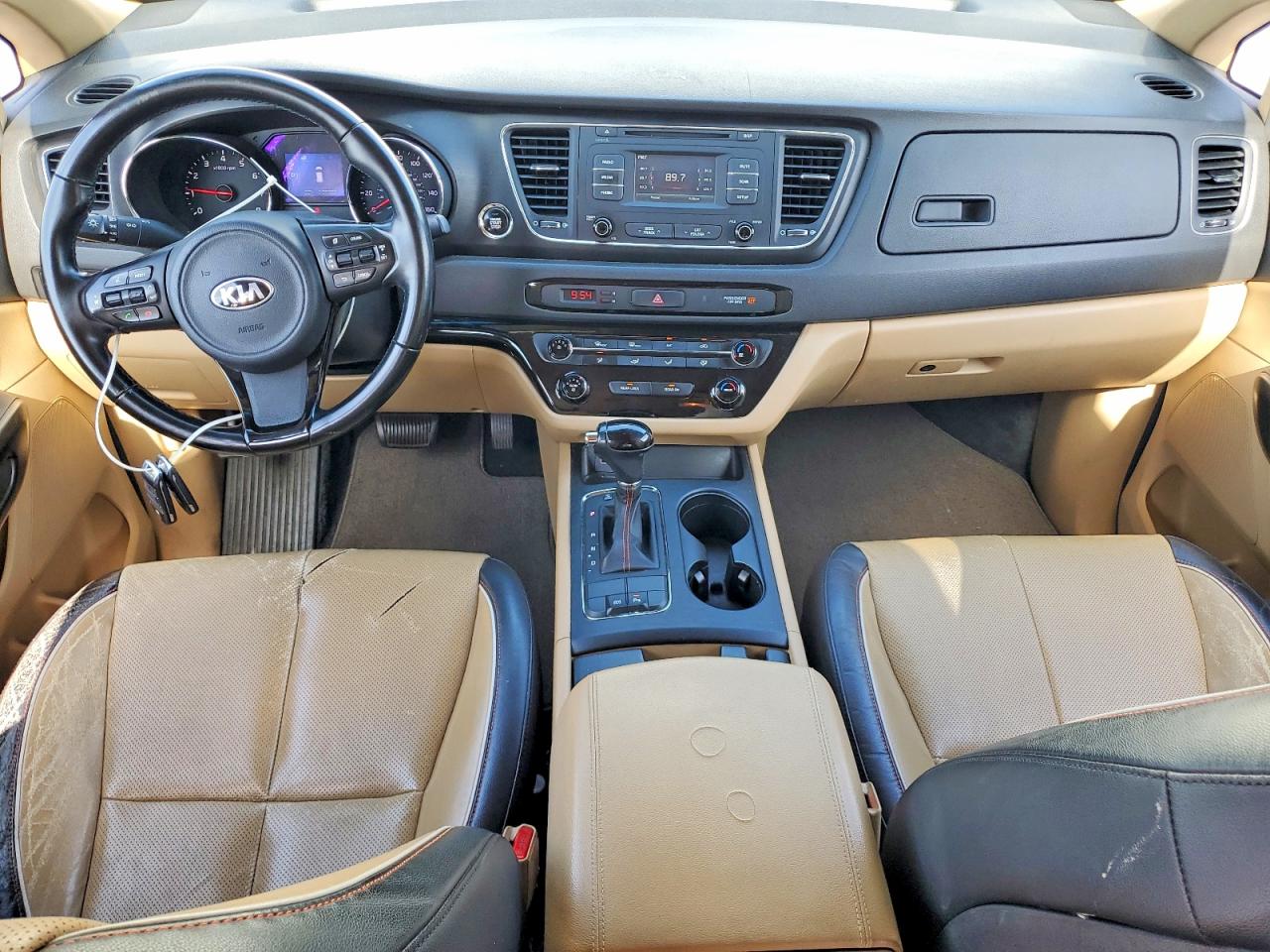 2016 Kia Sedona Lx White vin: KNDMB5C15G6217239