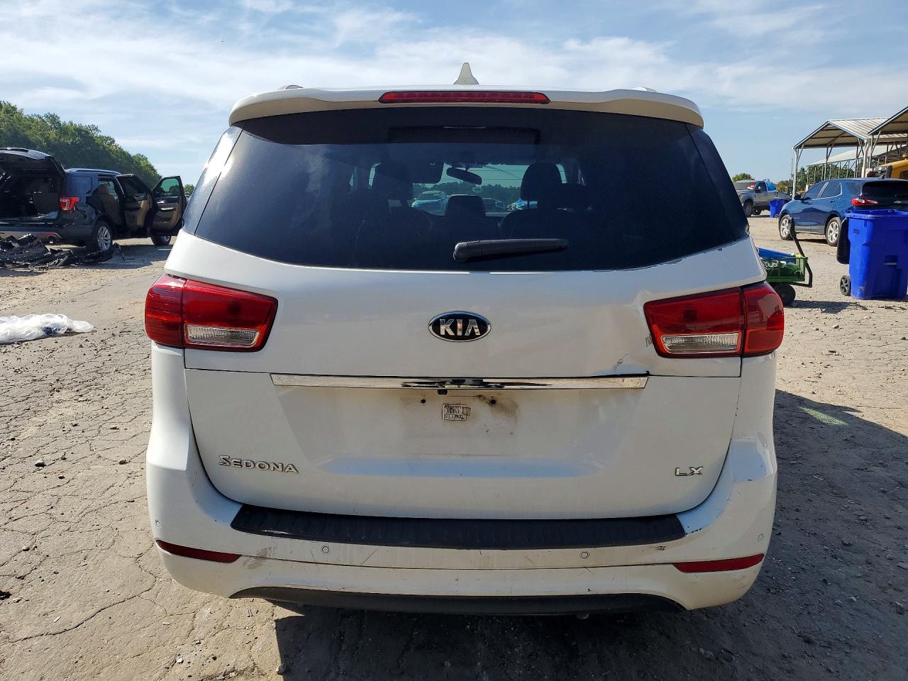 2017 Kia Sedona Lx White vin: KNDMB5C15H6281461