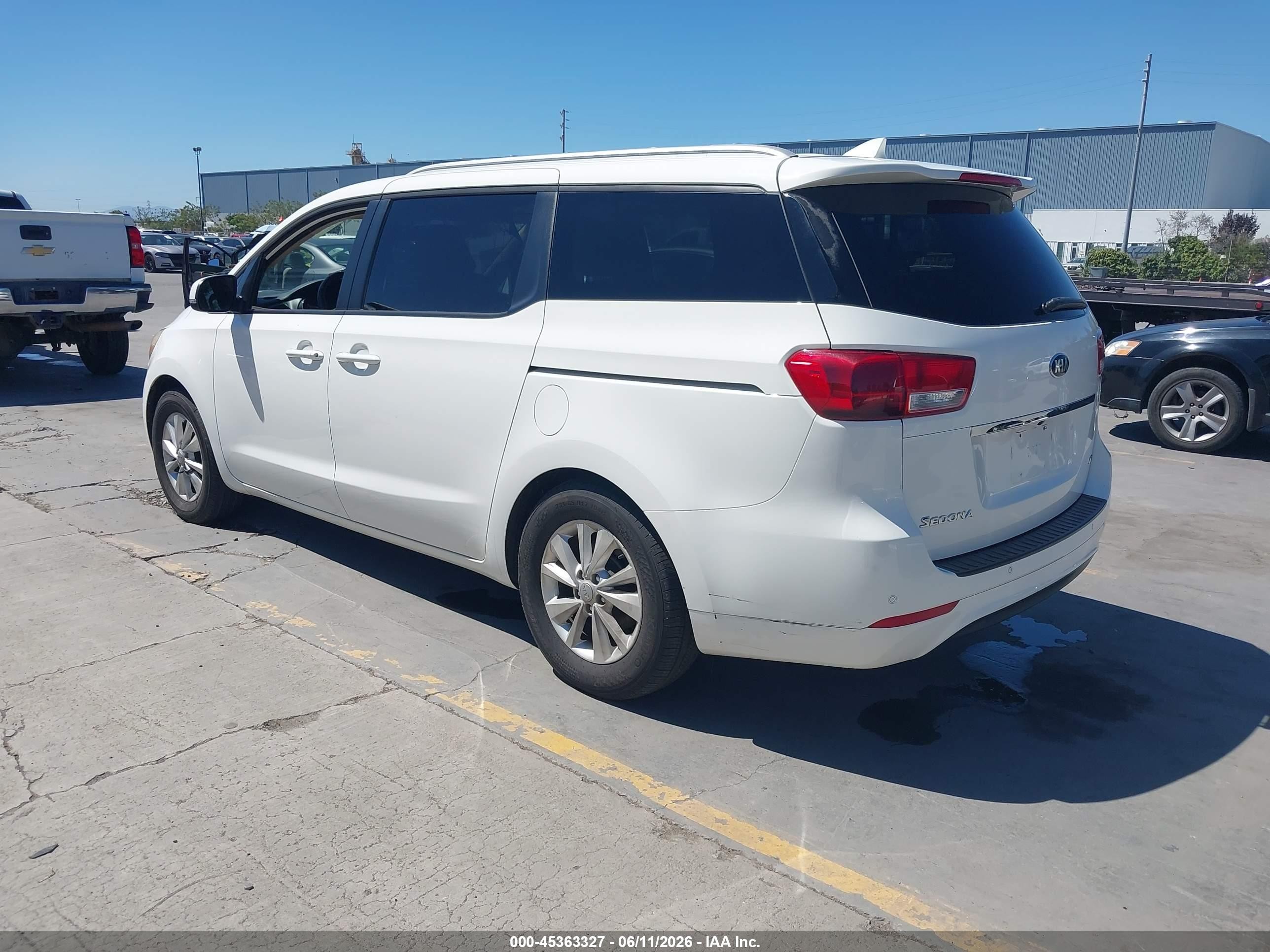 2016 Kia Sedona Lx White vin: KNDMB5C16G6087410