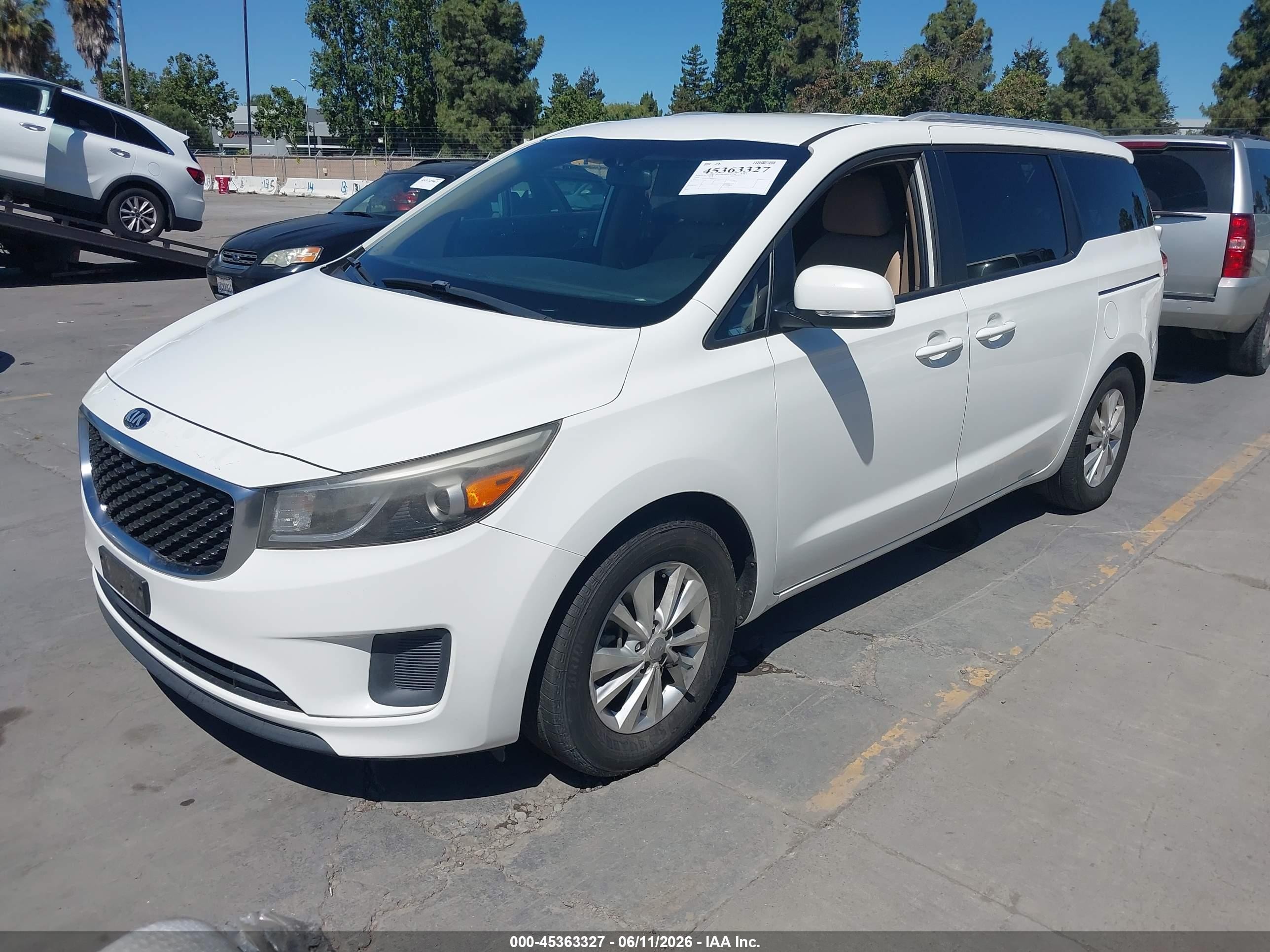 2016 Kia Sedona Lx White vin: KNDMB5C16G6087410
