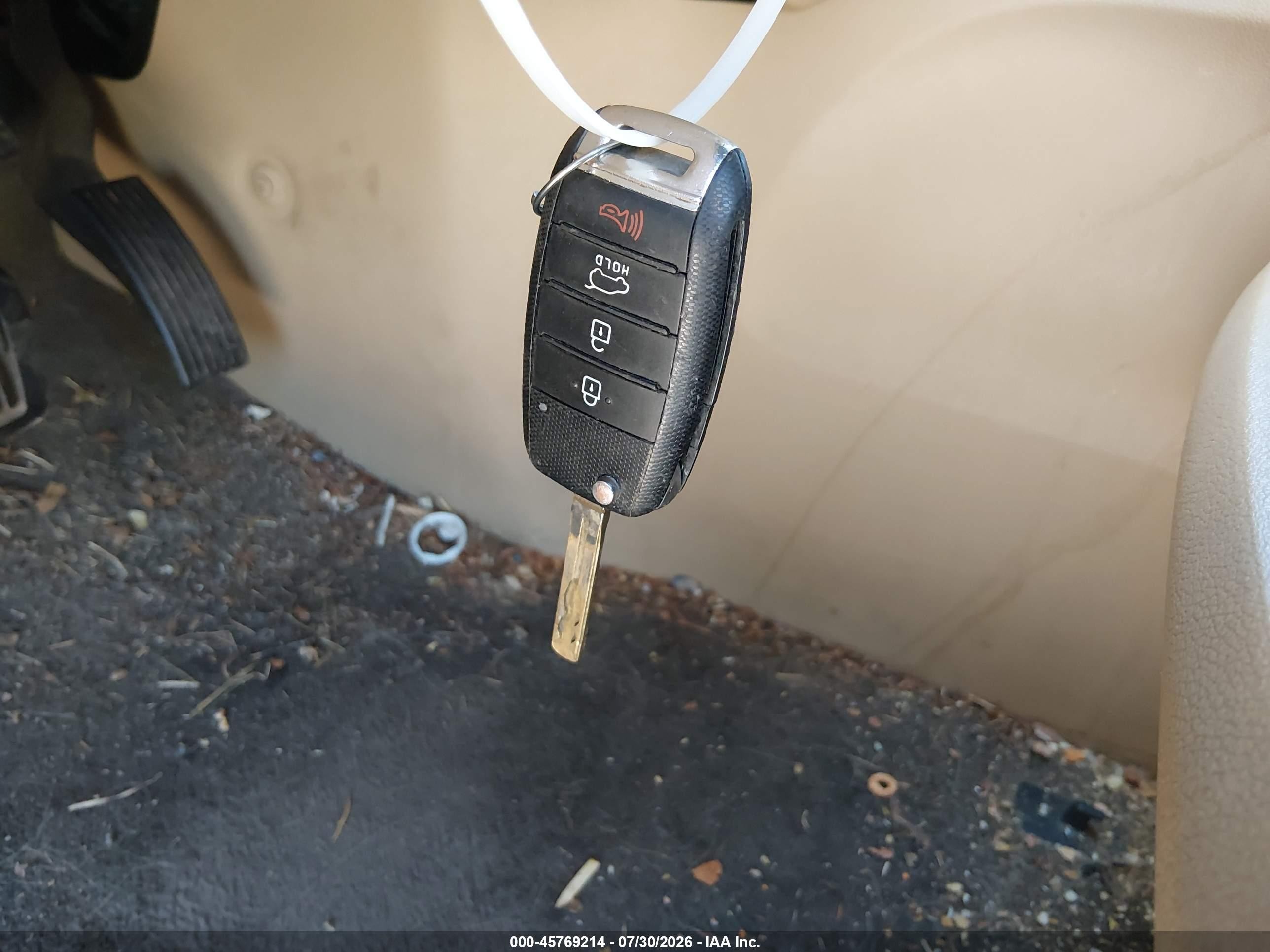 2015 Kia Sedona Lx Бордовый vin: KNDMB5C17F6020393
