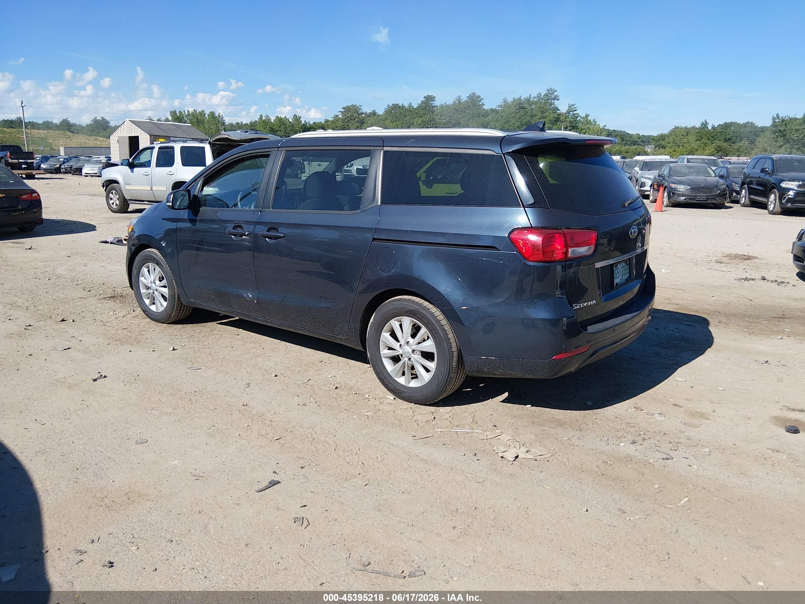 2015 Kia Sedona Lx Синий vin: KNDMB5C17F6034357