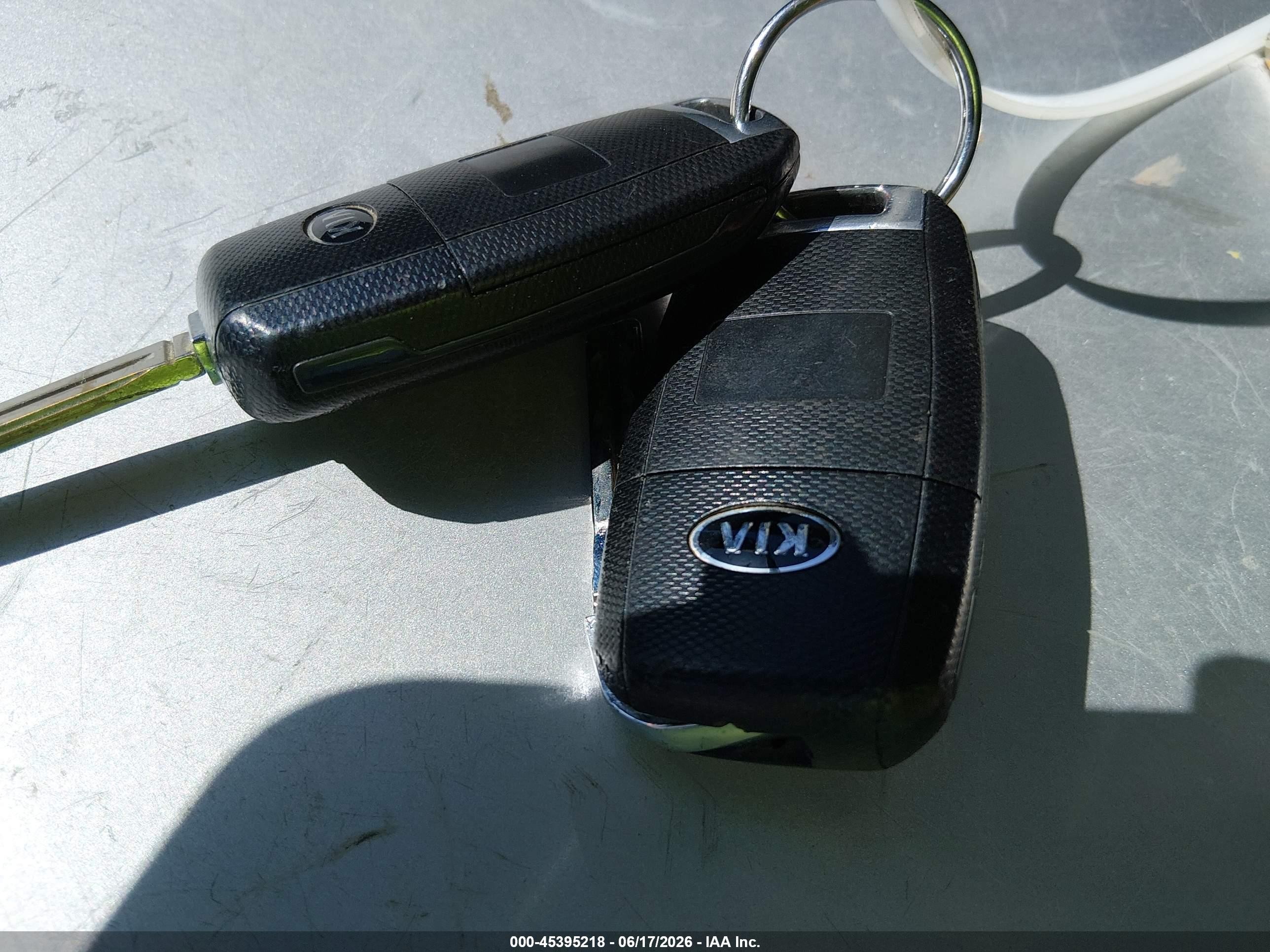 2015 Kia Sedona Lx Синий vin: KNDMB5C17F6034357