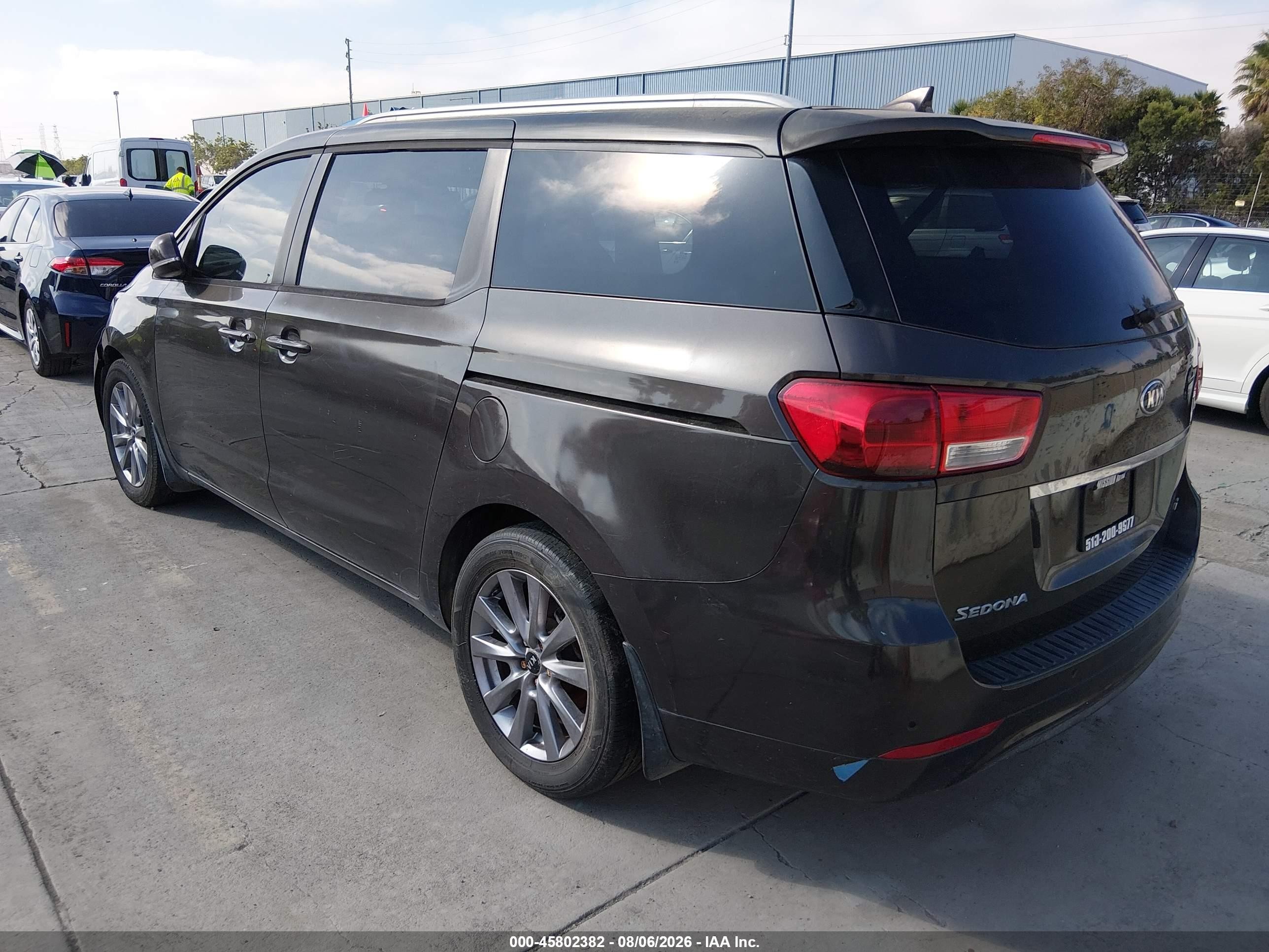 2015 Kia Sedona Lx Gray vin: KNDMB5C17F6037758