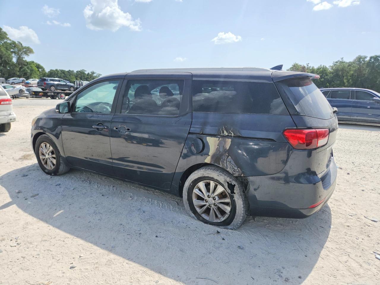2015 Kia Sedona Lx Blue vin: KNDMB5C17F6069707
