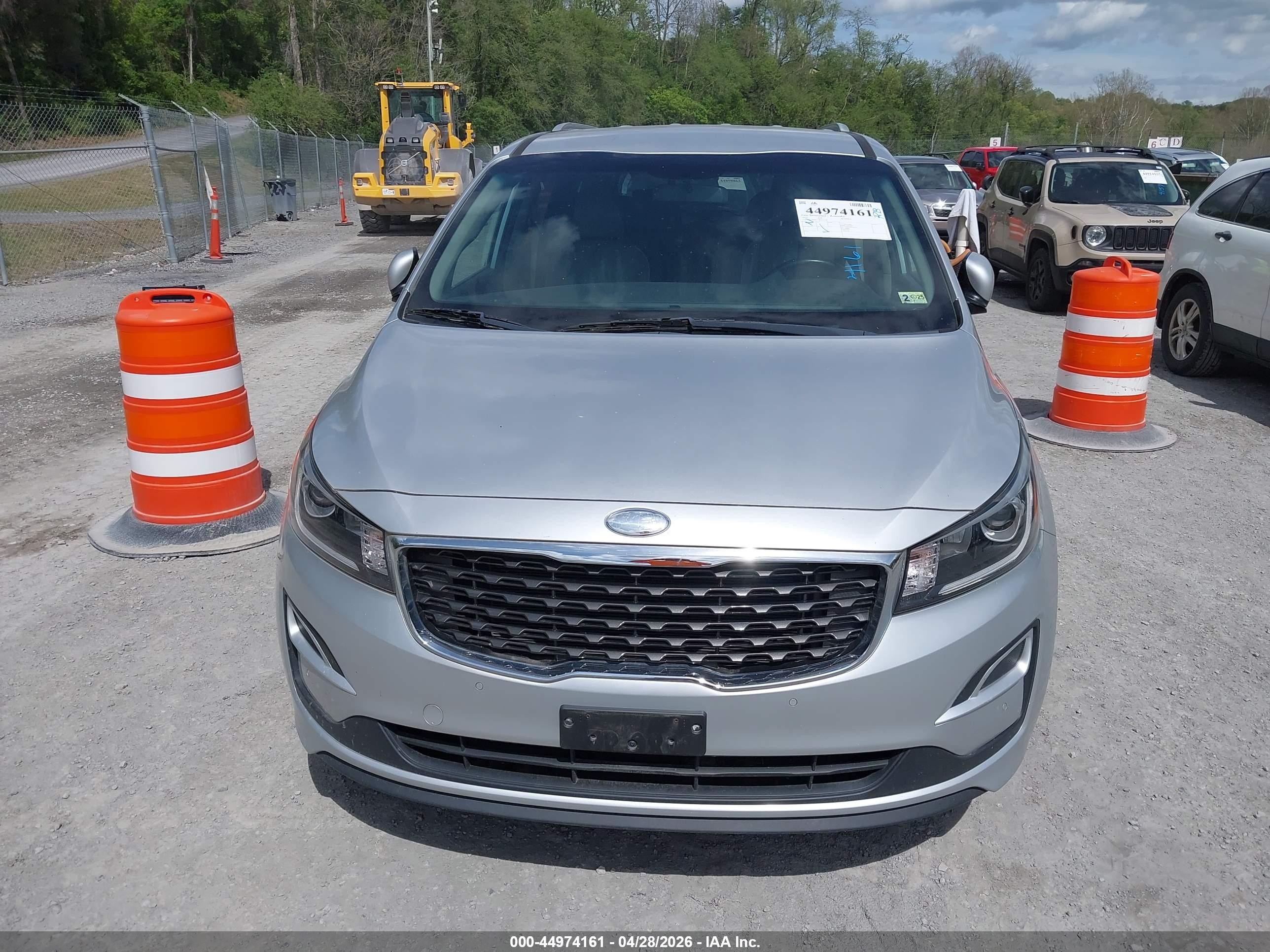 2019 Kia Sedona Ex Серебряный vin: KNDMB5C17K6513744