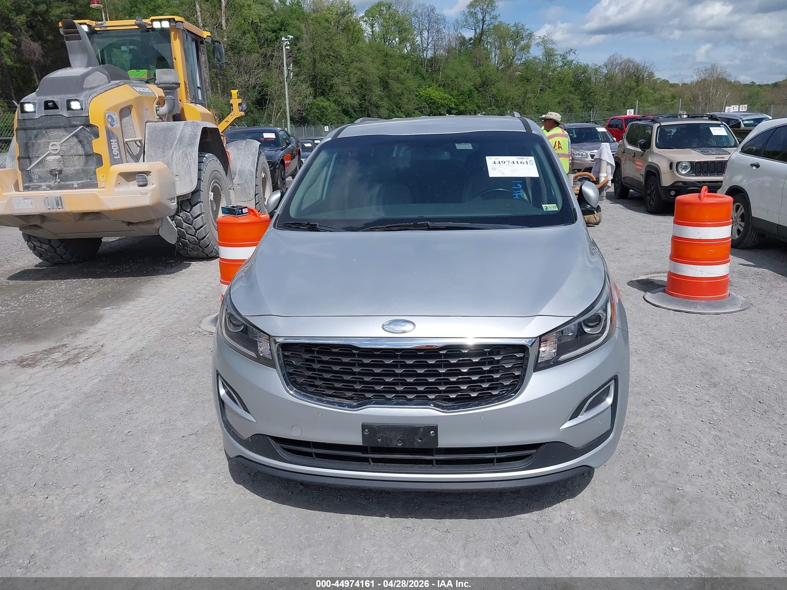 2019 Kia Sedona Ex Серебряный vin: KNDMB5C17K6513744