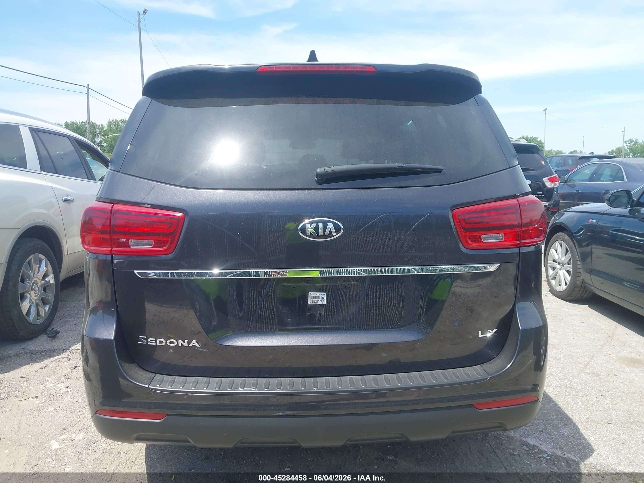 2021 Kia Sedona Lx Gray vin: KNDMB5C17M6662044