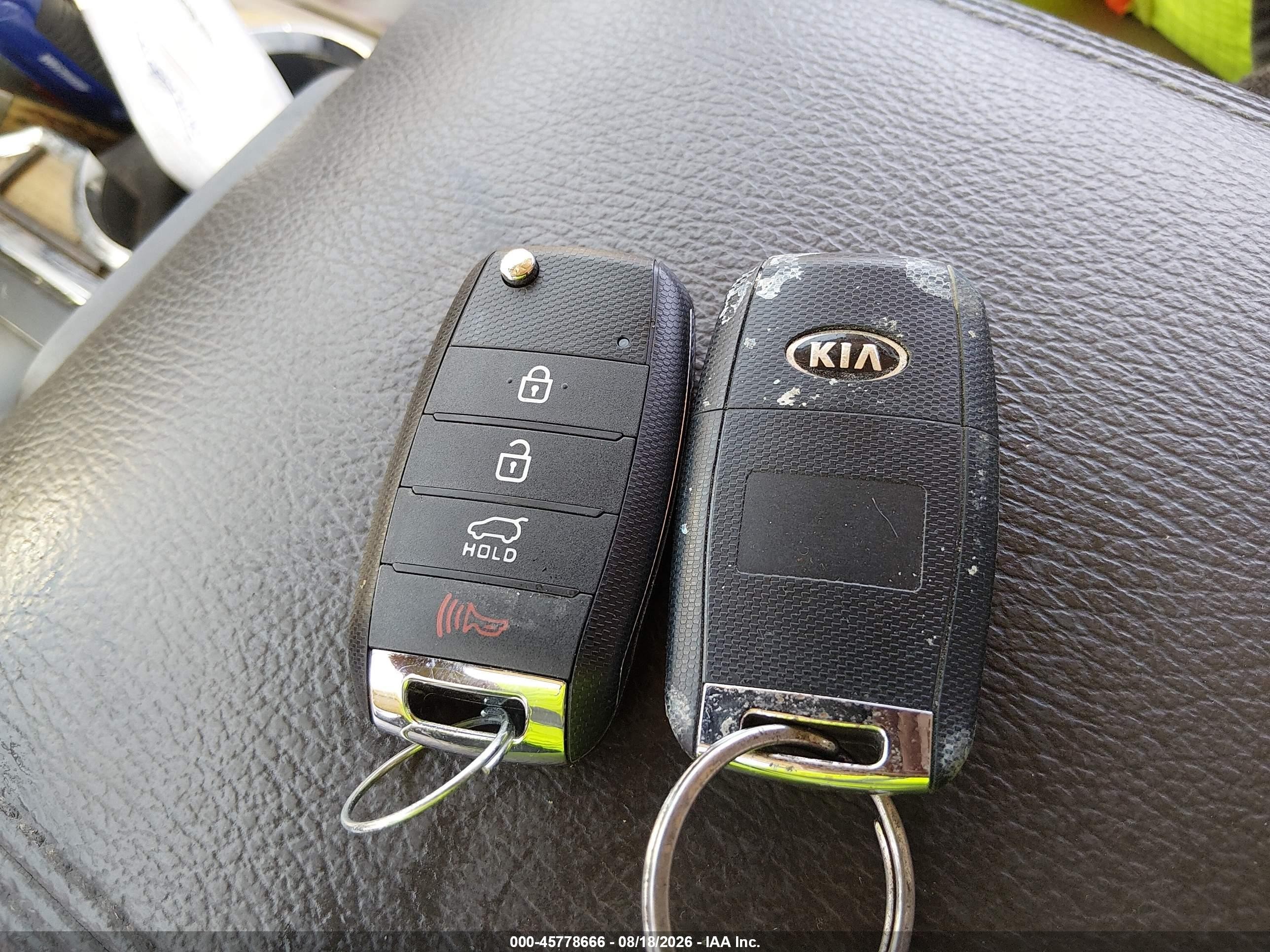2015 Kia Sedona Lx Black vin: KNDMB5C18F6020676