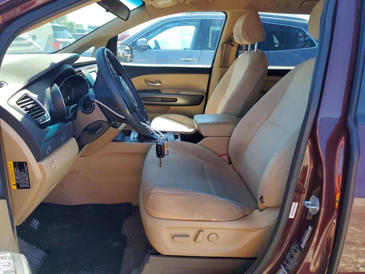 2015 Kia Sedona Lx Коричневый vin: KNDMB5C18F6043083
