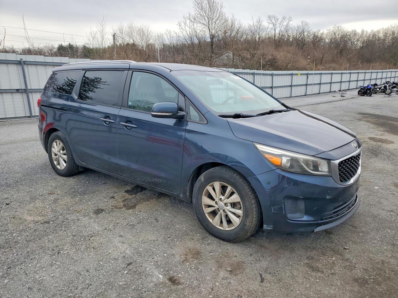 2016 Kia Sedona Lx Blue vin: KNDMB5C18G6093743