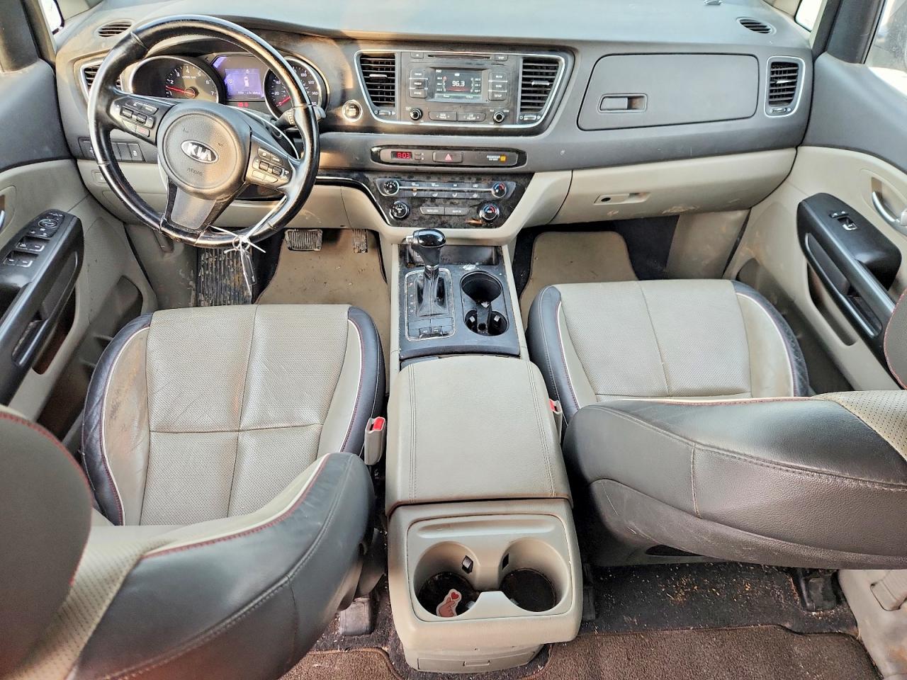2016 Kia Sedona Lx Серебряный vin: KNDMB5C18G6212391