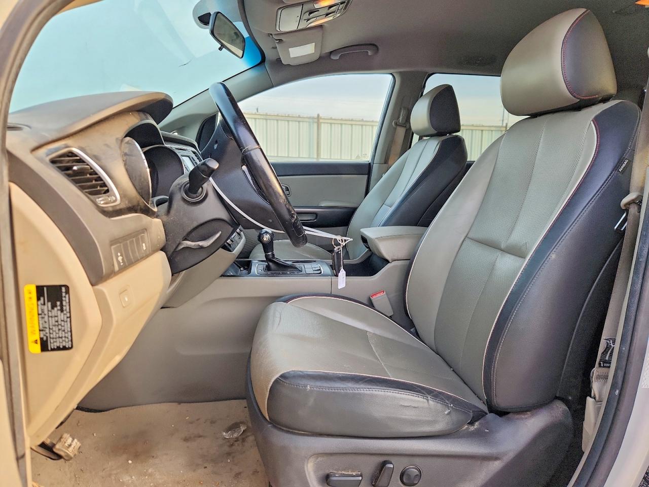 2016 Kia Sedona Lx Серебряный vin: KNDMB5C18G6212391