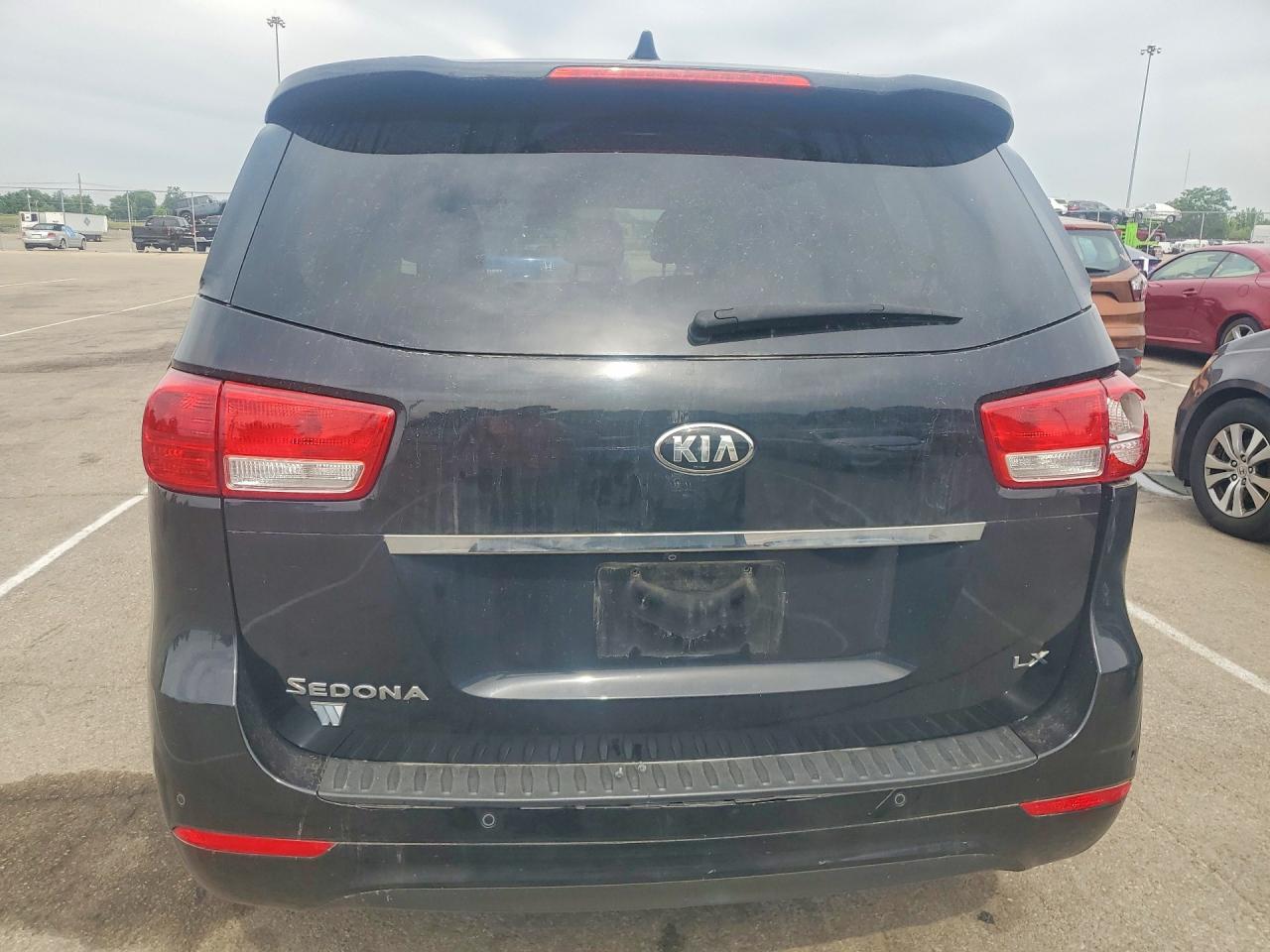 2016 Kia Sedona Lx Black vin: KNDMB5C18G6213489