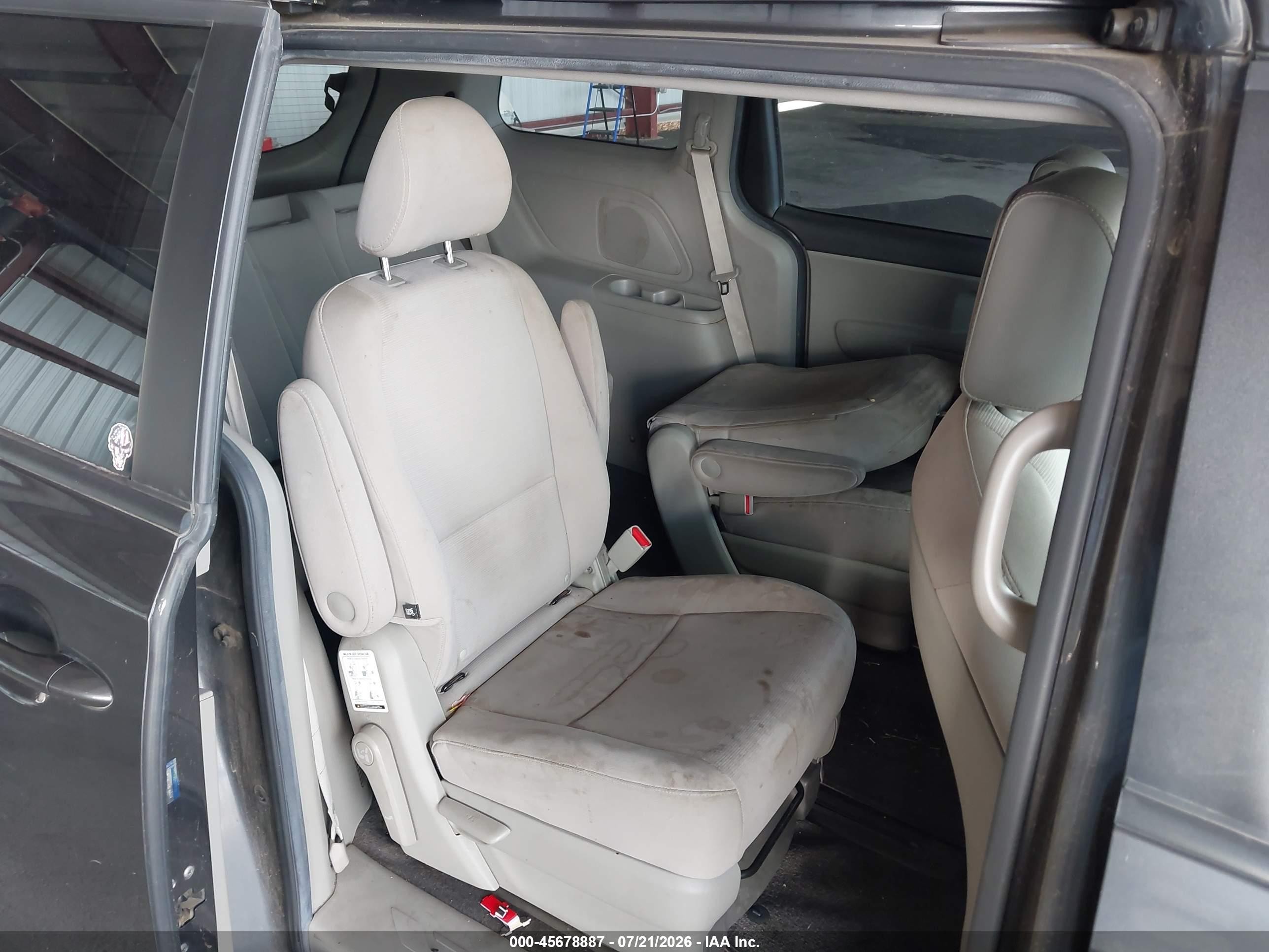 2015 Kia Sedona Lx Gray vin: KNDMB5C19F6027992