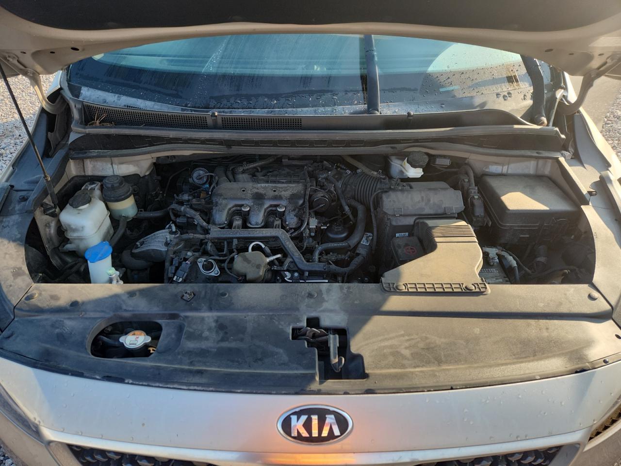 2015 Kia Sedona Lx Gold vin: KNDMB5C19F6043948