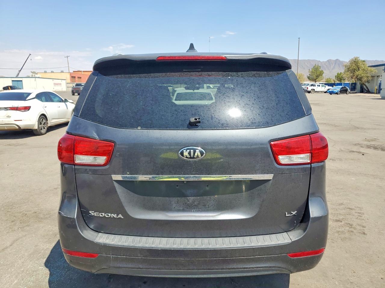 2015 Kia Sedona Lx Gray vin: KNDMB5C19F6062645