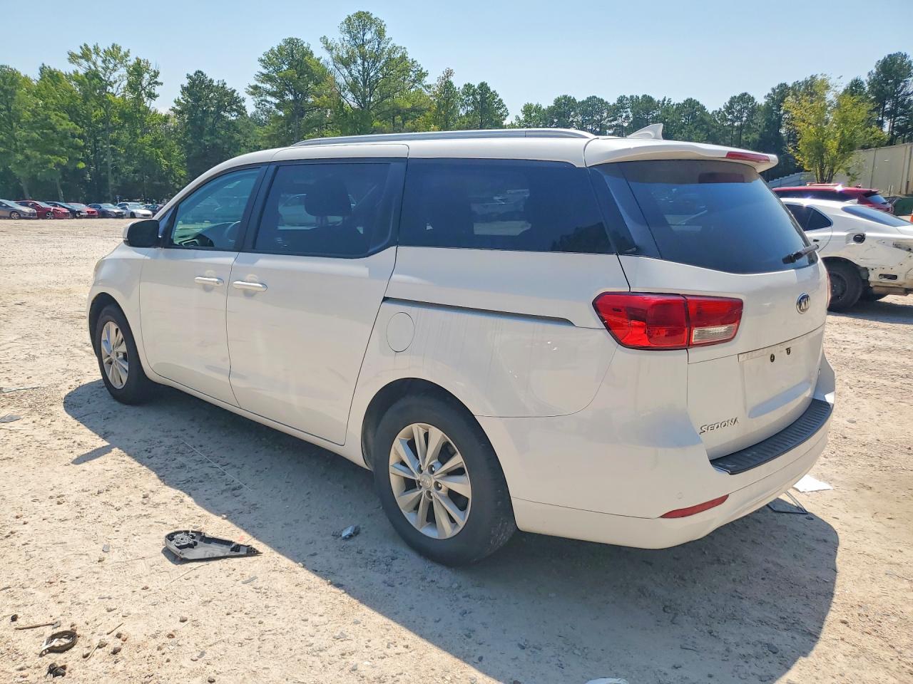 2015 Kia Sedona Lx White vin: KNDMB5C1XF6021456