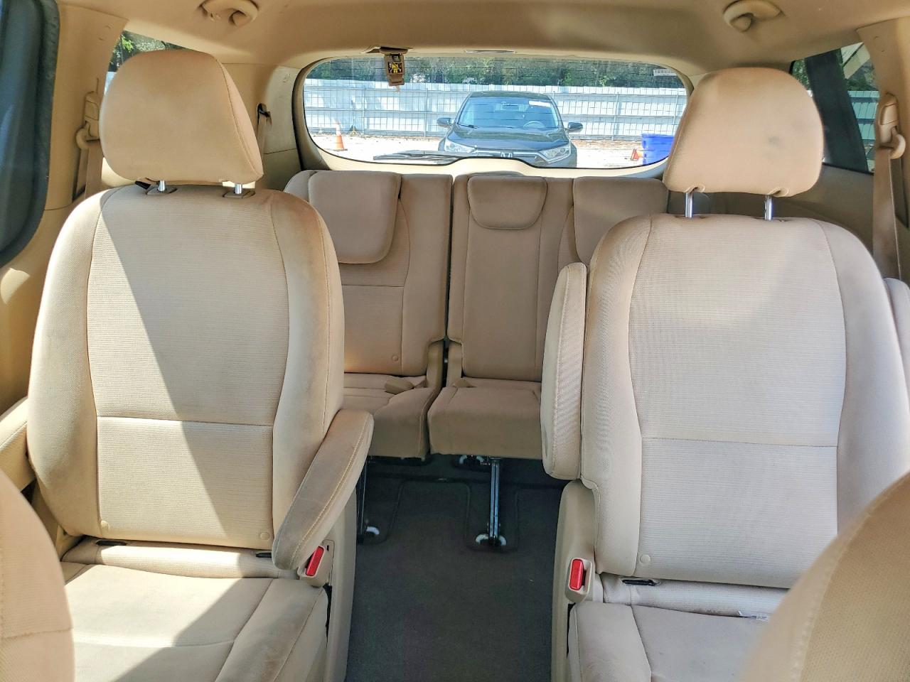 2015 Kia Sedona Lx White vin: KNDMB5C1XF6021456