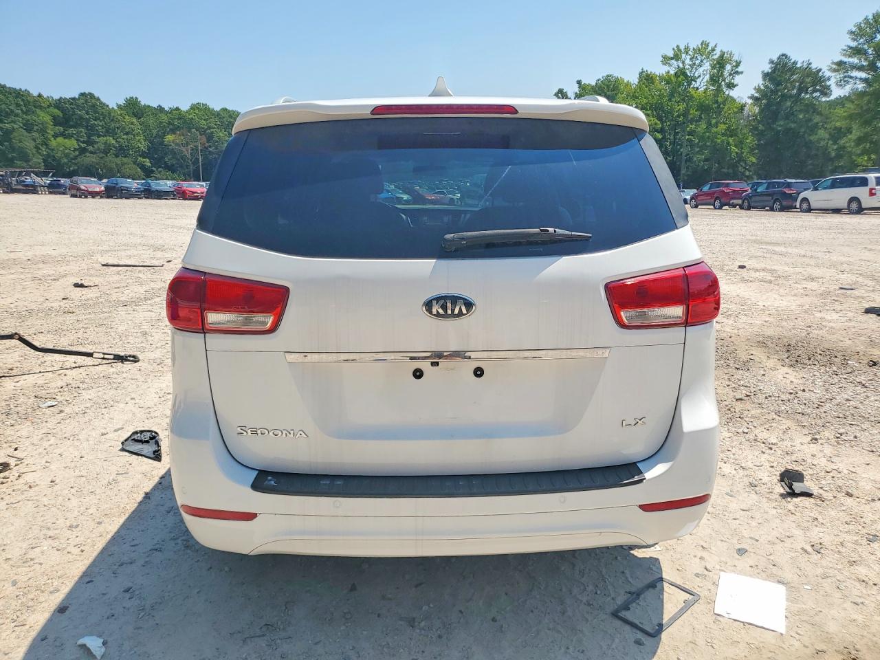2015 Kia Sedona Lx White vin: KNDMB5C1XF6021456