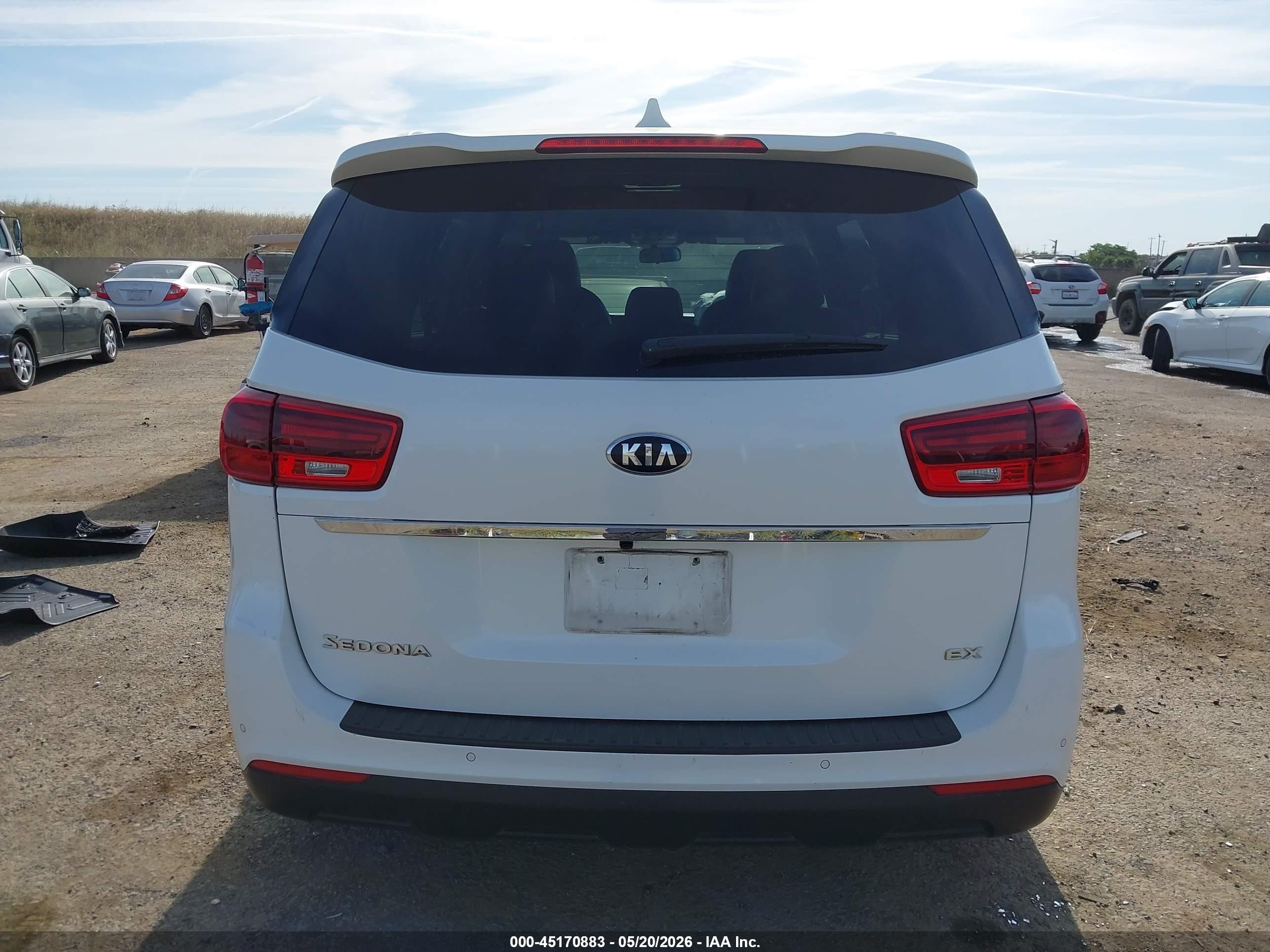 2021 Kia Sedona Ex Белый vin: KNDMB5C1XM6674639