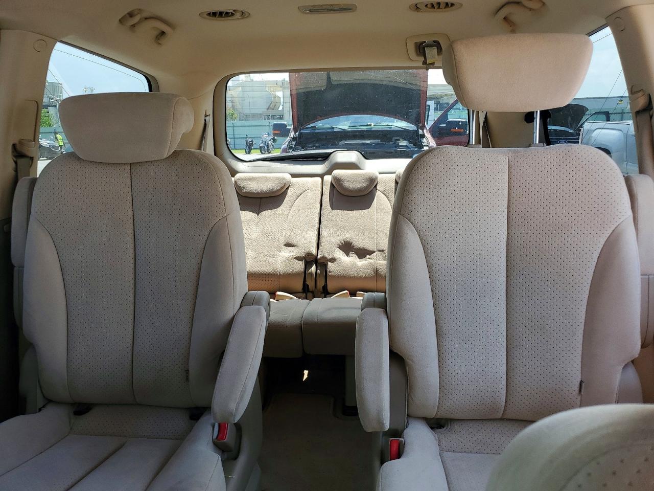 2007 Hyundai Entourage Gls Black vin: KNDMC233076012960