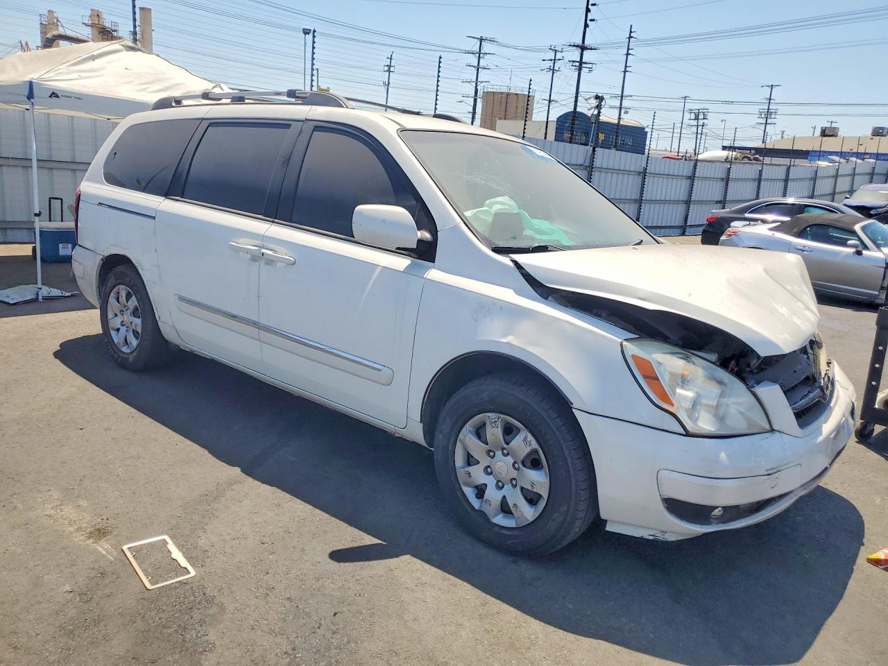 2007 Hyundai Entourage Gls White vin: KNDMC233076024154