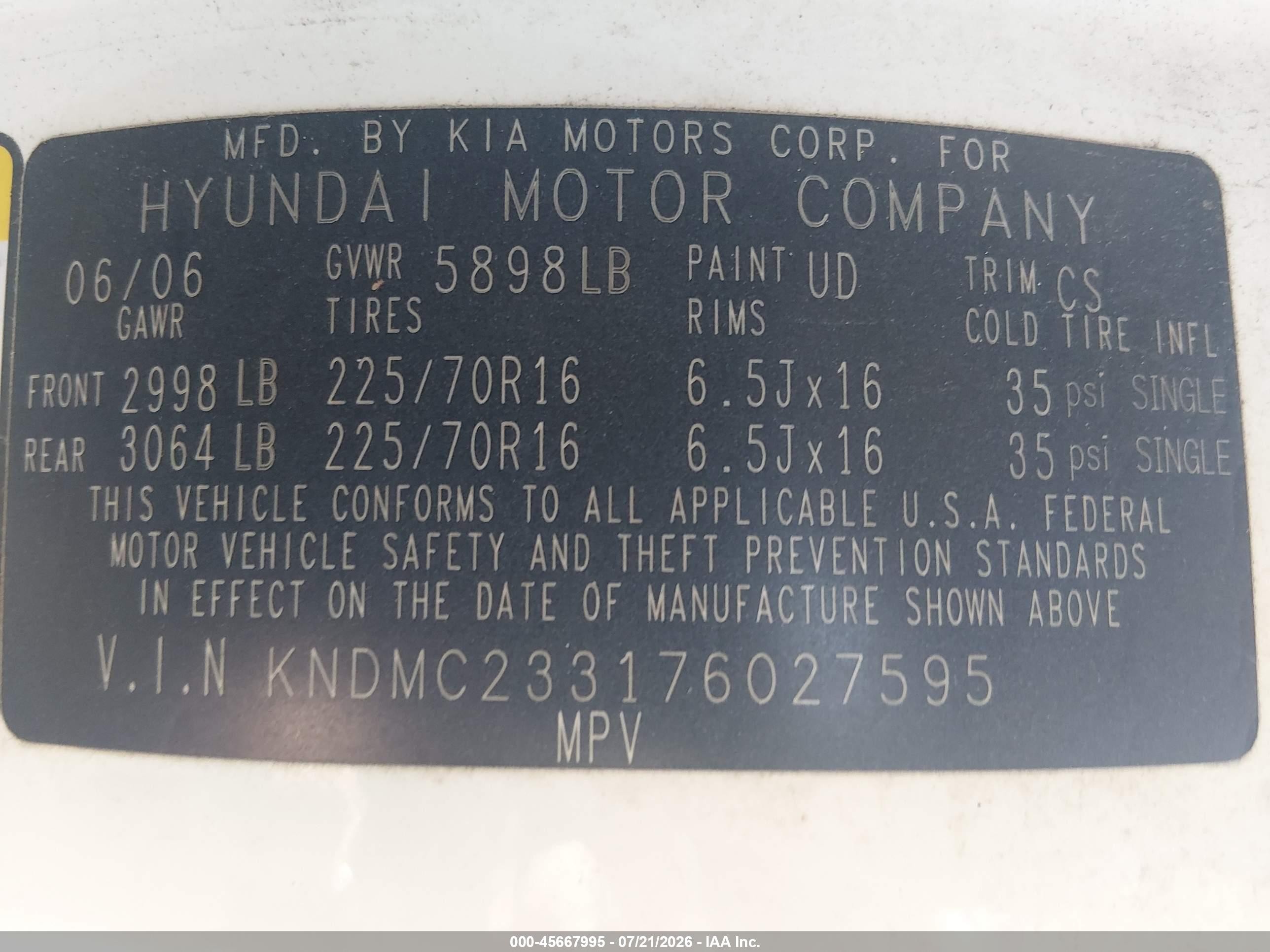 2007 Hyundai Entourage Gls/limited/se White vin: KNDMC233176027595