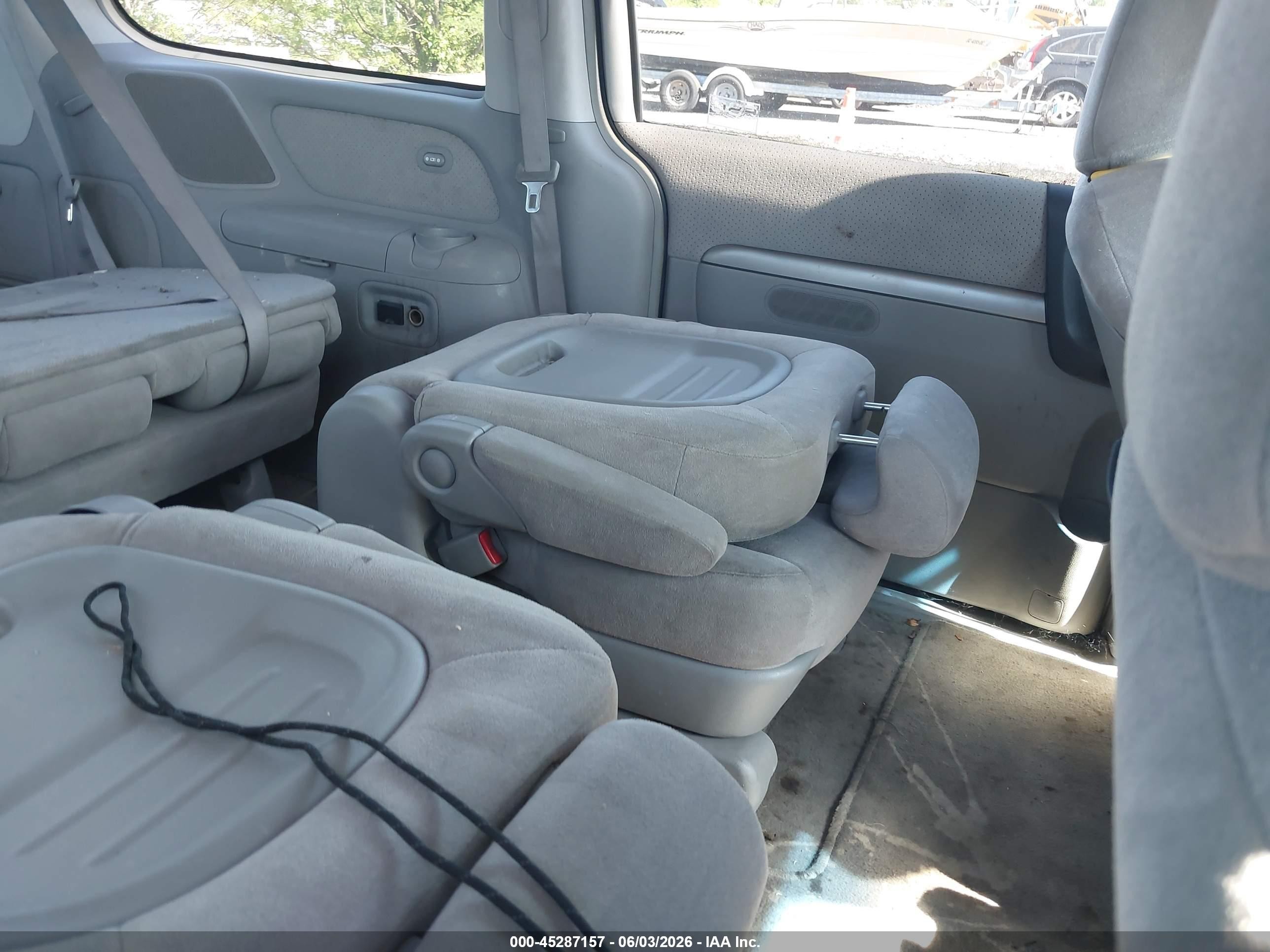 2007 Hyundai Entourage Gls/limited/se Gray vin: KNDMC233376014640
